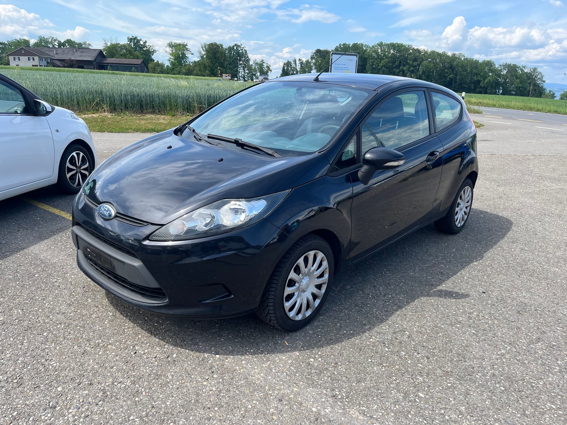 FORD Fiesta 1.25 16V Ambiente-image-1
