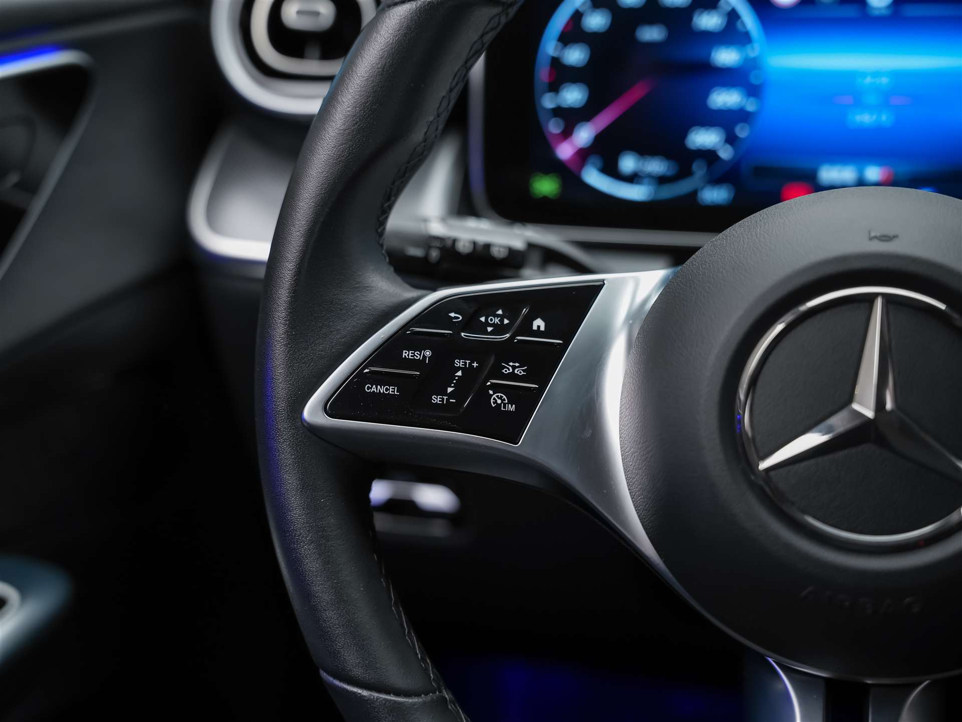 MERCEDES-BENZ GLC 200 Avantgarde 4matic *21" Felgen*Abstandsregler*Rückfahrkamera**-image-25