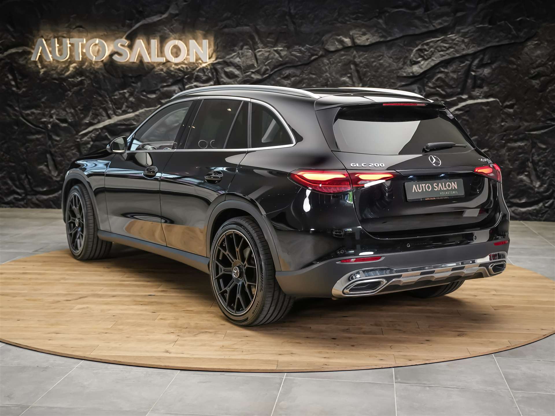 MERCEDES-BENZ GLC 200 Avantgarde 4matic *21" Felgen*Abstandsregler*Rückfahrkamera**-showroom-element-3