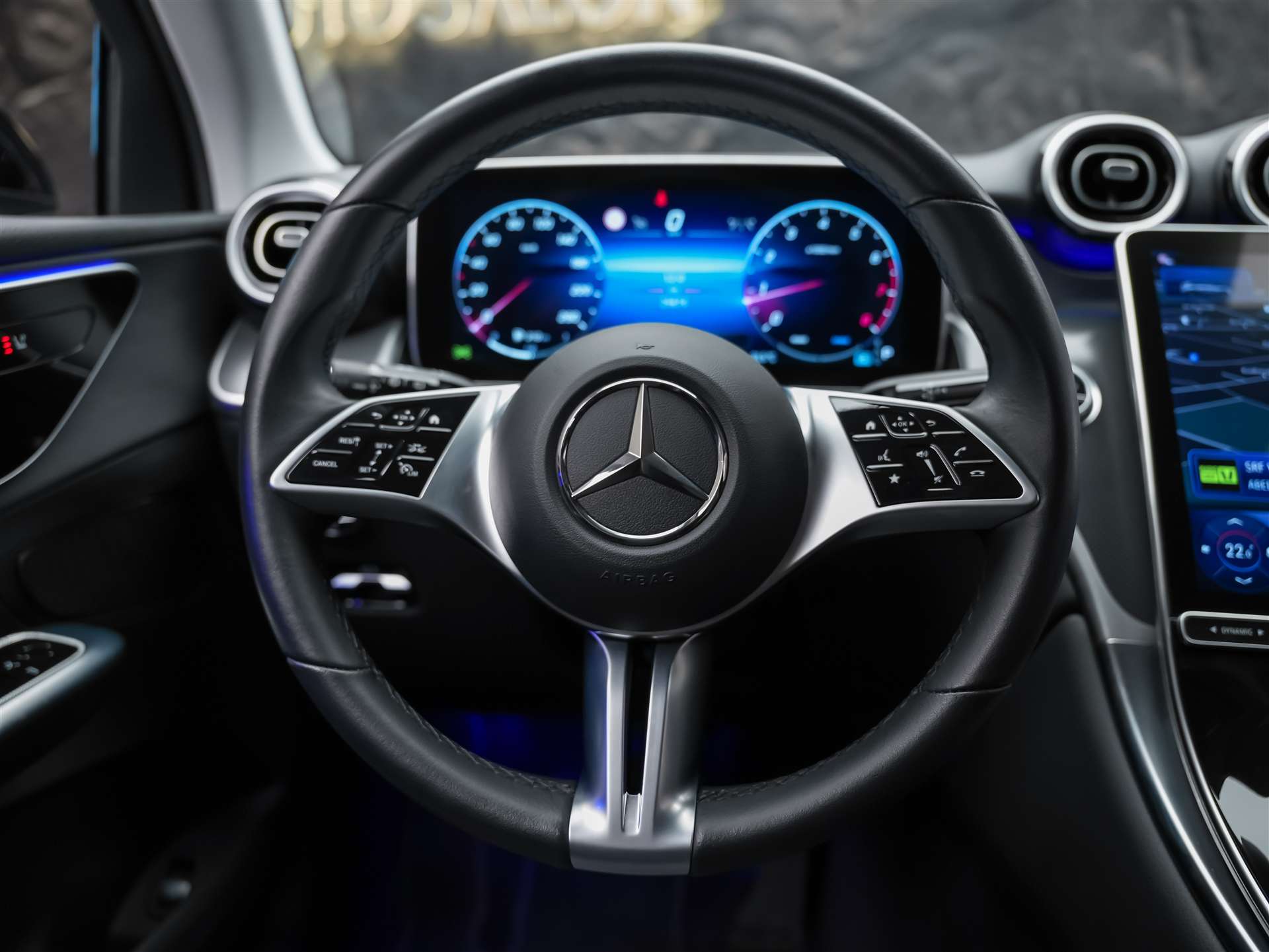 MERCEDES-BENZ GLC 200 Avantgarde 4matic *21" Felgen*Abstandsregler*Rückfahrkamera**-image-18