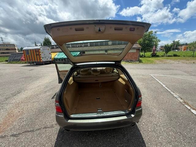 MERCEDES-BENZ E 280 Avantgarde 4Matic Automatic-image-8