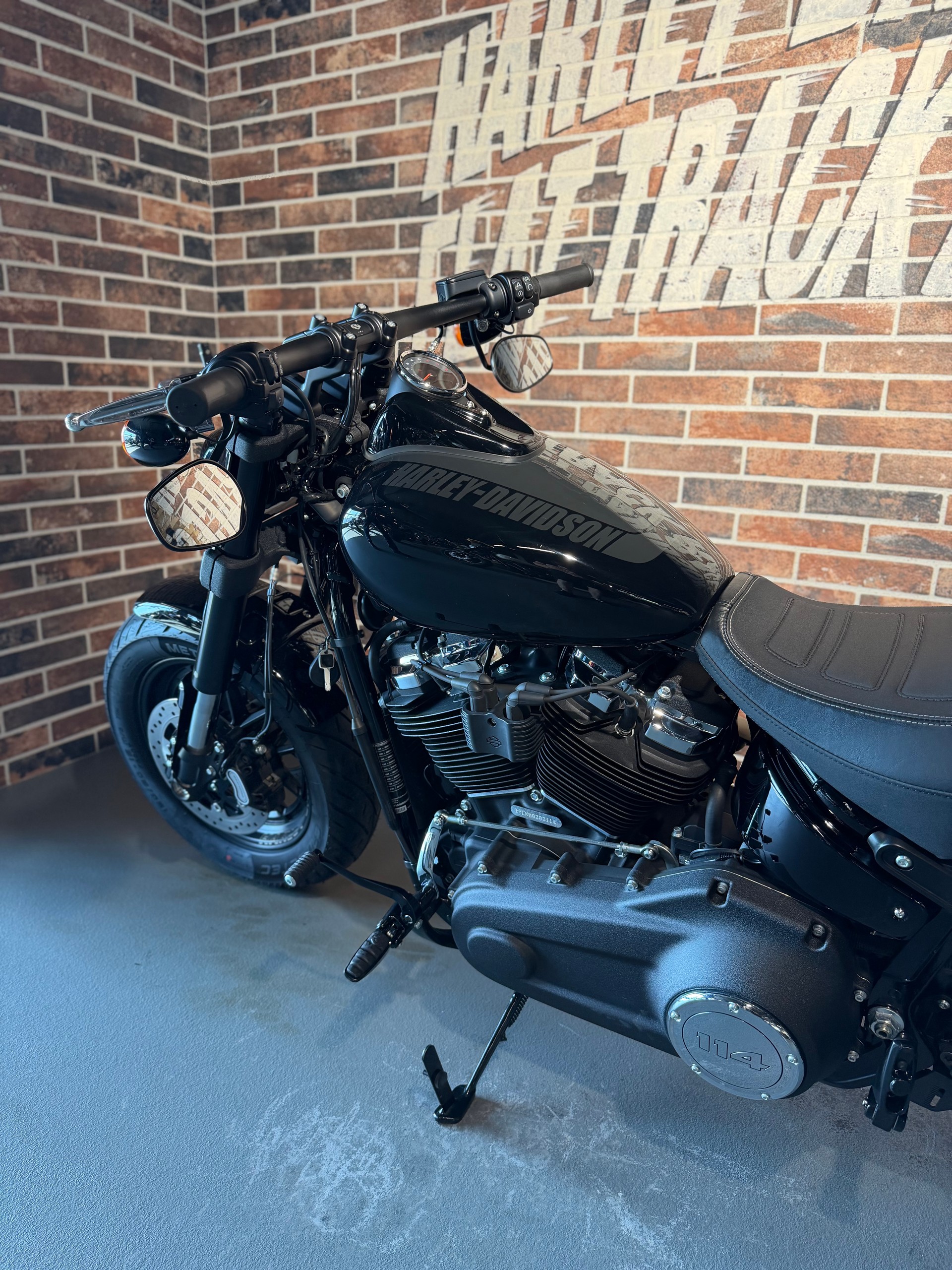 HARLEY-DAVIDSON FXFBS Fat Bob 114-image-1