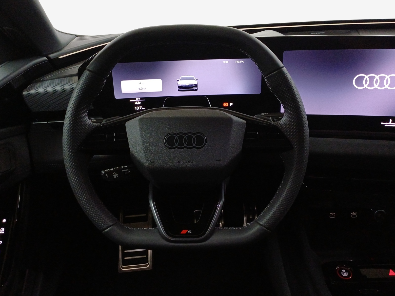 AUDI A6 Avant e-tron quattro-image-9
