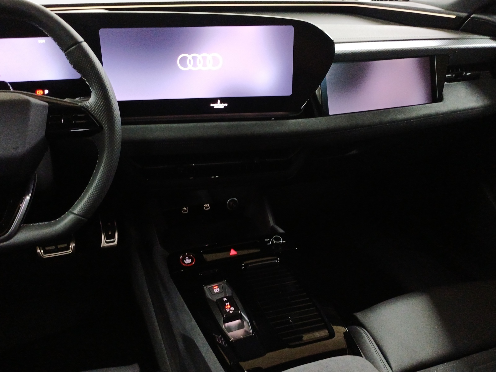 AUDI A6 Avant e-tron quattro-image-10