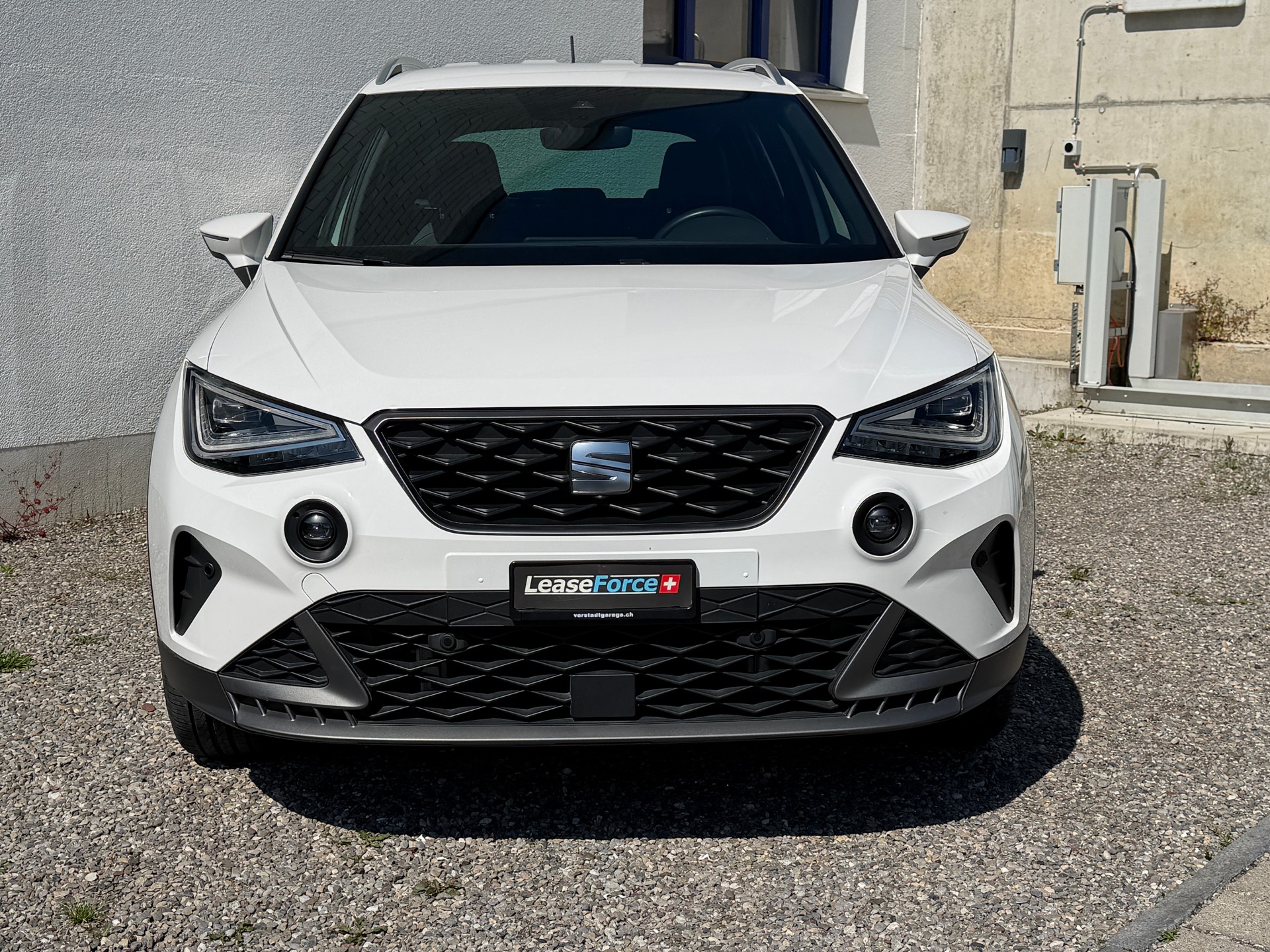 SEAT Arona 1.5 Eco TSI FR DSG-showroom-element-1