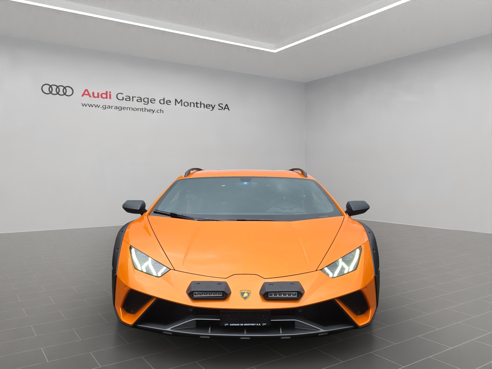 LAMBORGHINI Huracan Sterrato 1 of 1499 LP610-4 Coupé DCT-image-1