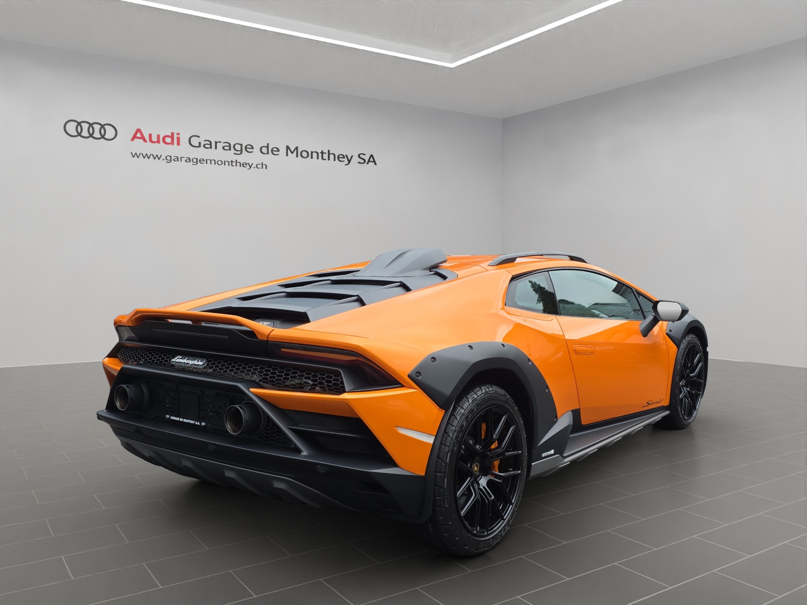 LAMBORGHINI Huracan Sterrato LP610-4 Coupé-image-3