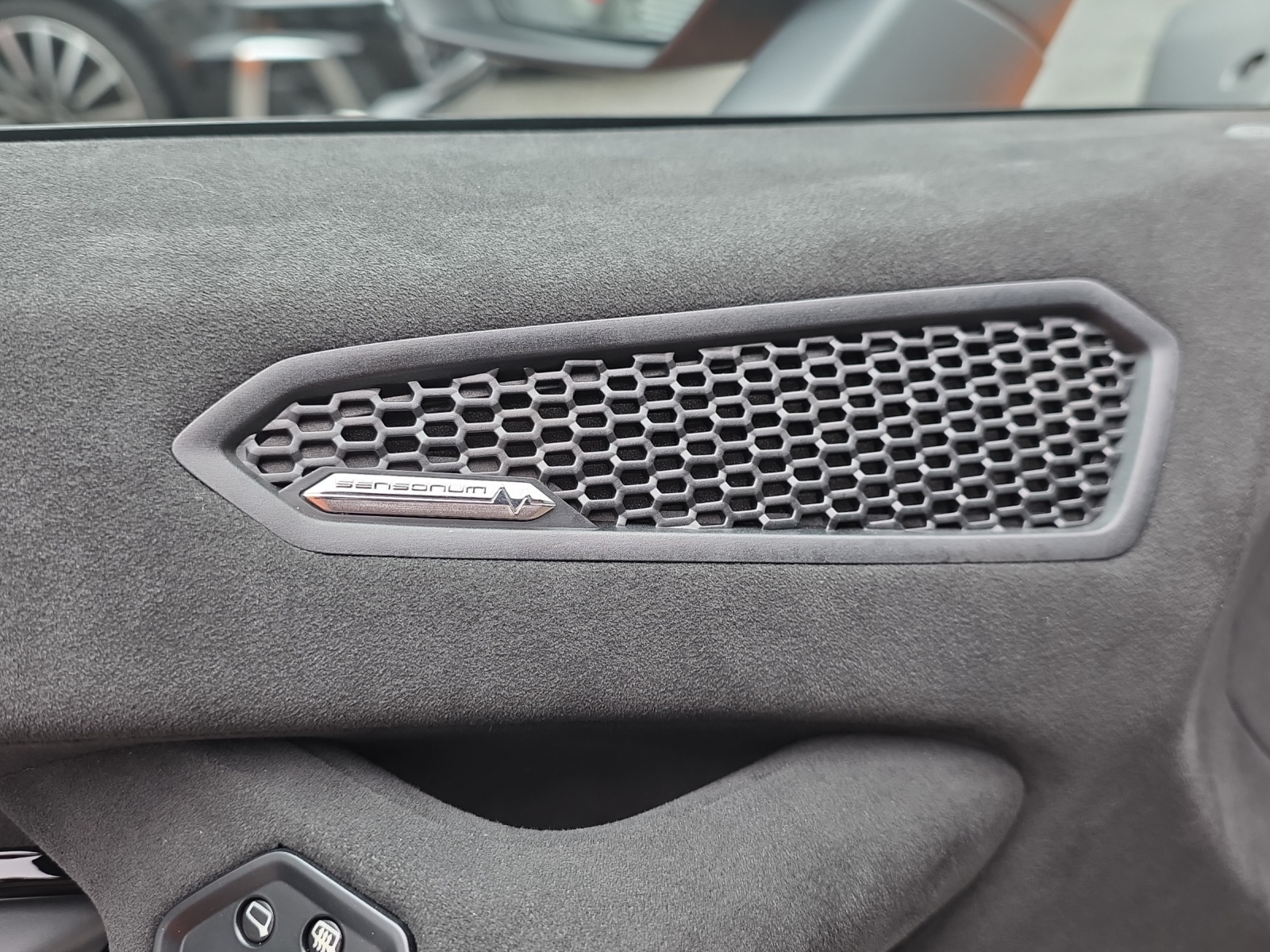 LAMBORGHINI Huracan Sterrato LP610-4 Coupé-image-12