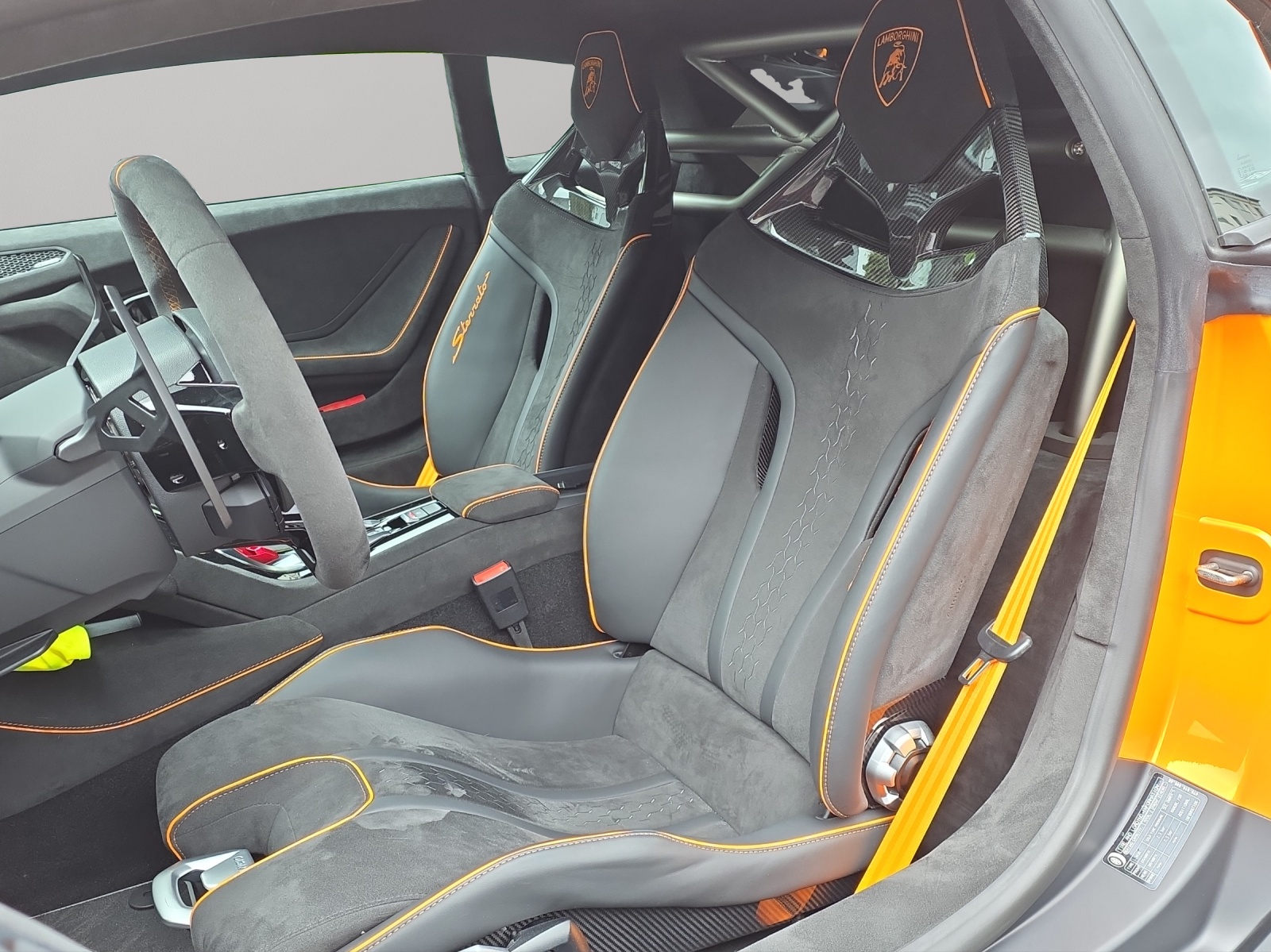 LAMBORGHINI Huracan Sterrato 1 of 1499 LP610-4 Coupé DCT-image-7