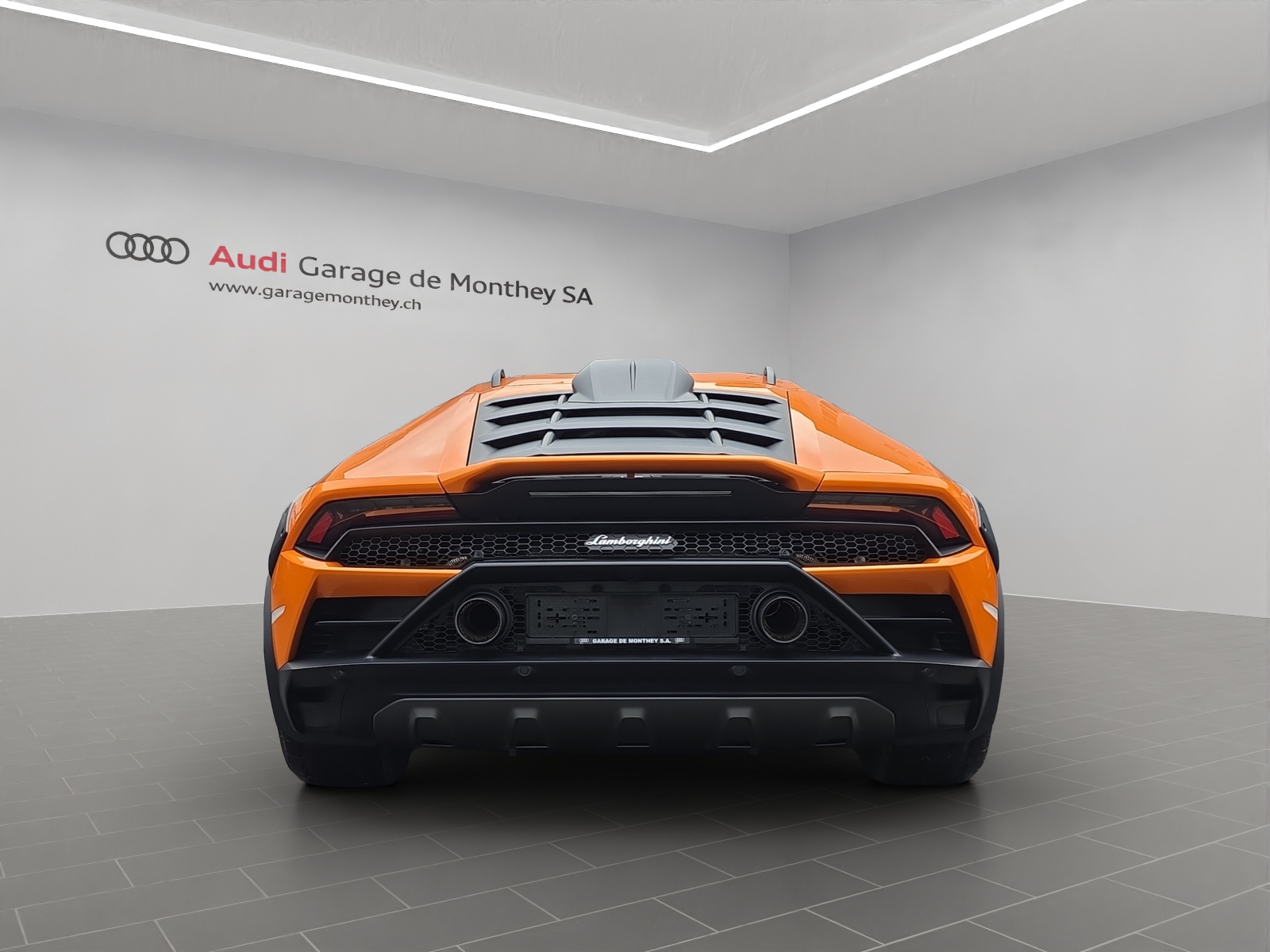 LAMBORGHINI Huracan Sterrato 1 of 1499 LP610-4 Coupé DCT-image-4