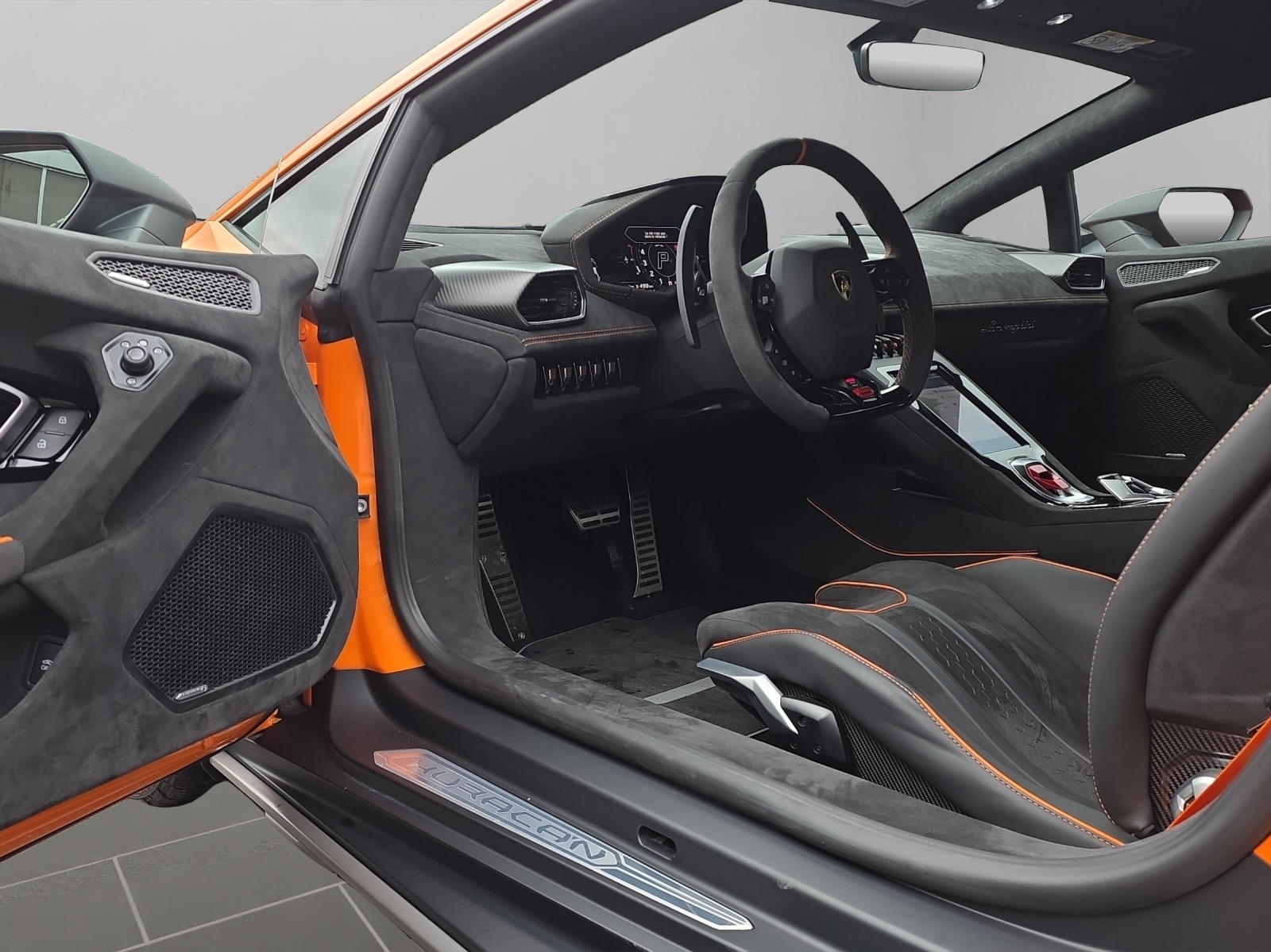 LAMBORGHINI Huracan Sterrato 1 of 1499 LP610-4 Coupé DCT-image-6