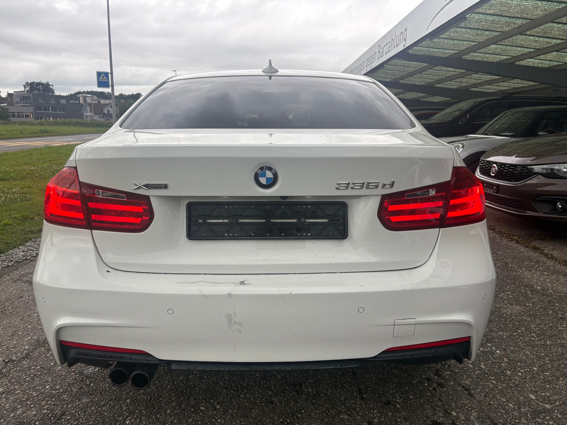 BMW 330d xDrive Modern Line Steptronic-image-3