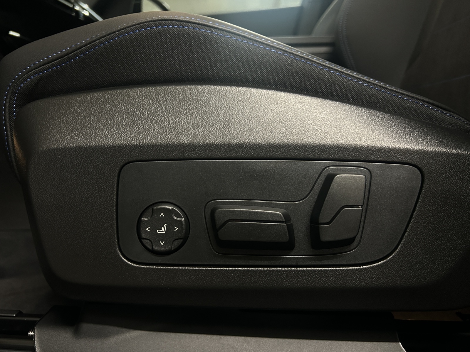 BMW X1 xDrive M35i M Sport Pro-image-8