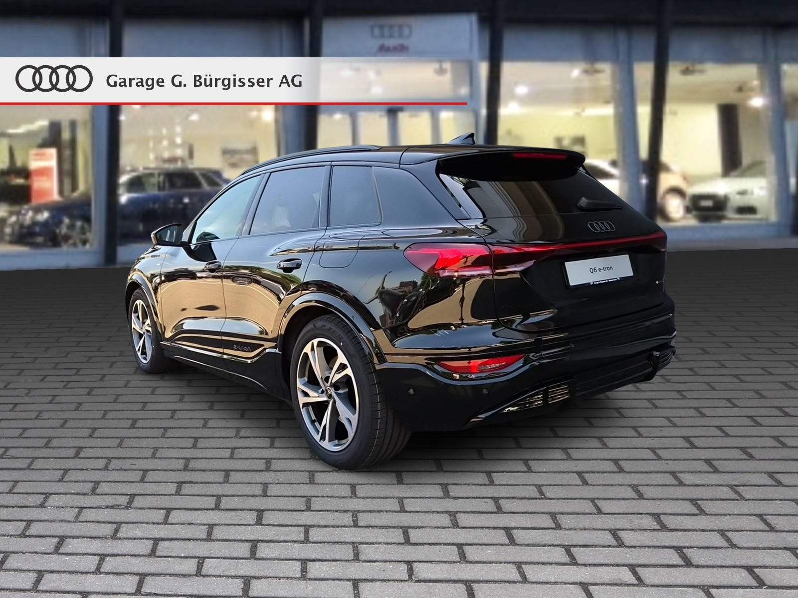 AUDI Q6 e-tron quattro Mythosschwarz Metallic-showroom-element-3