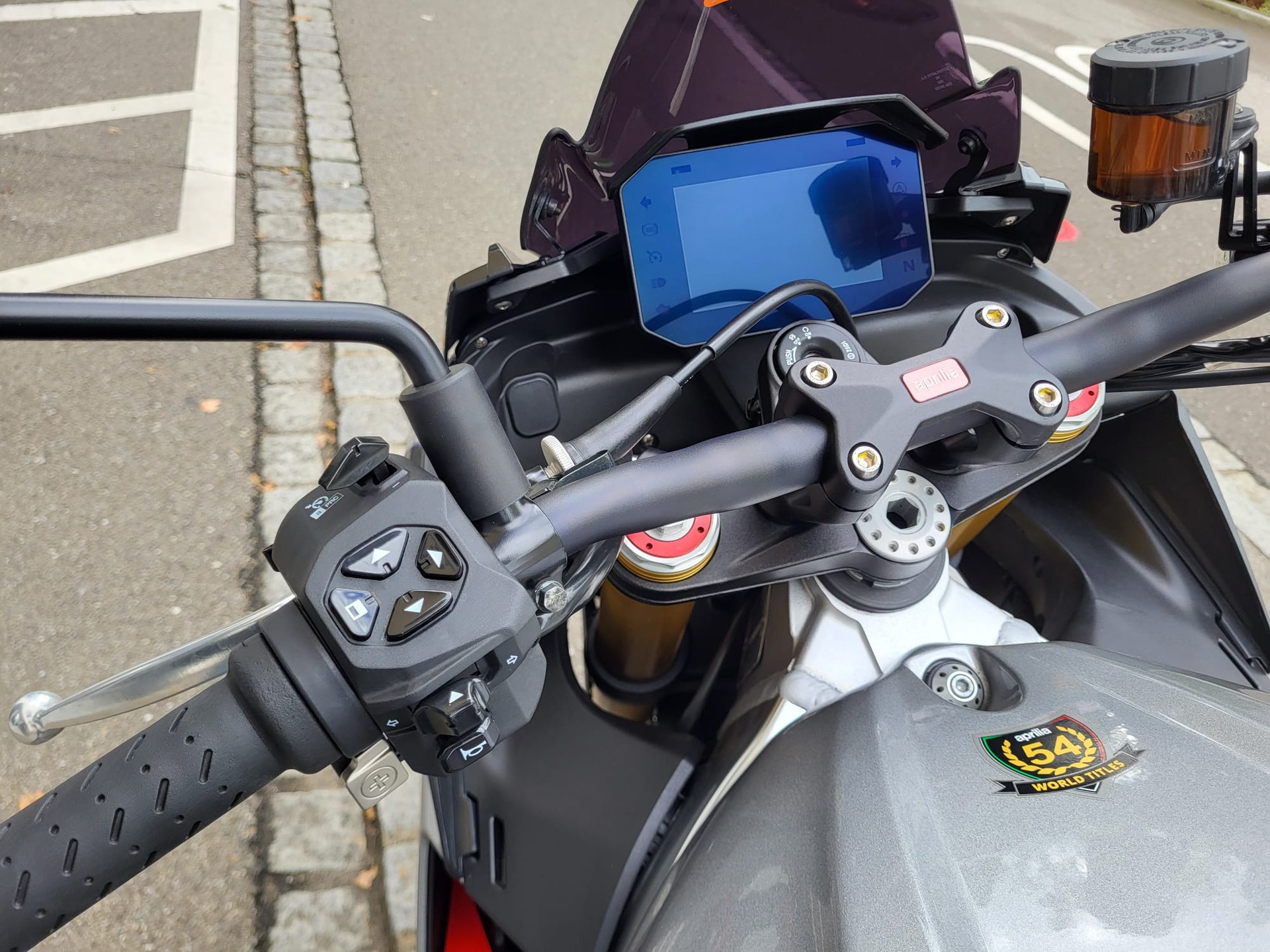 APRILIA Tuono V4 1100 GT-image-6