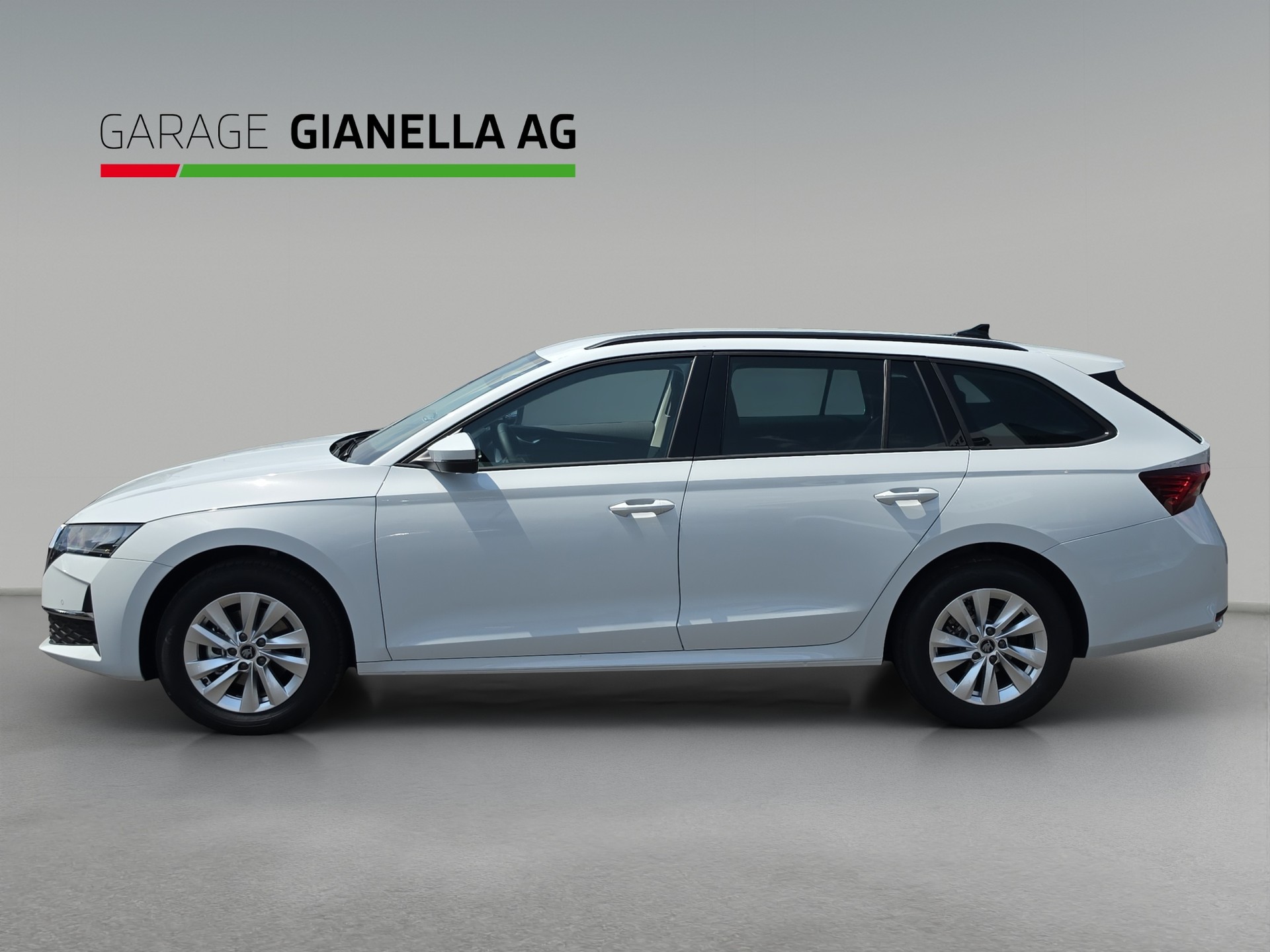 SKODA Octavia Combi 2.0 TDI DSG Selection-showroom-element-1