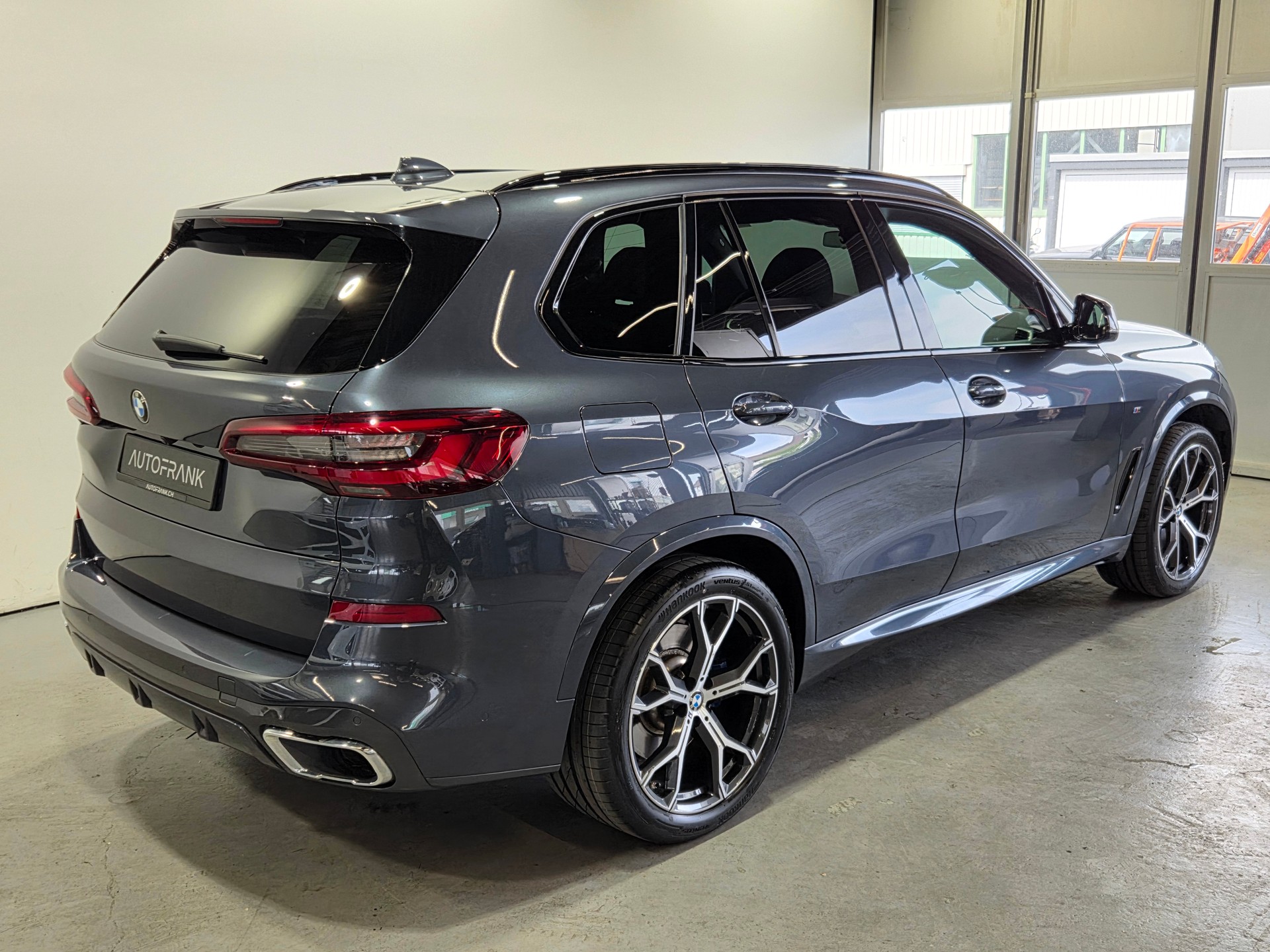 BMW X5 30d xDrive M-Sport-image-17