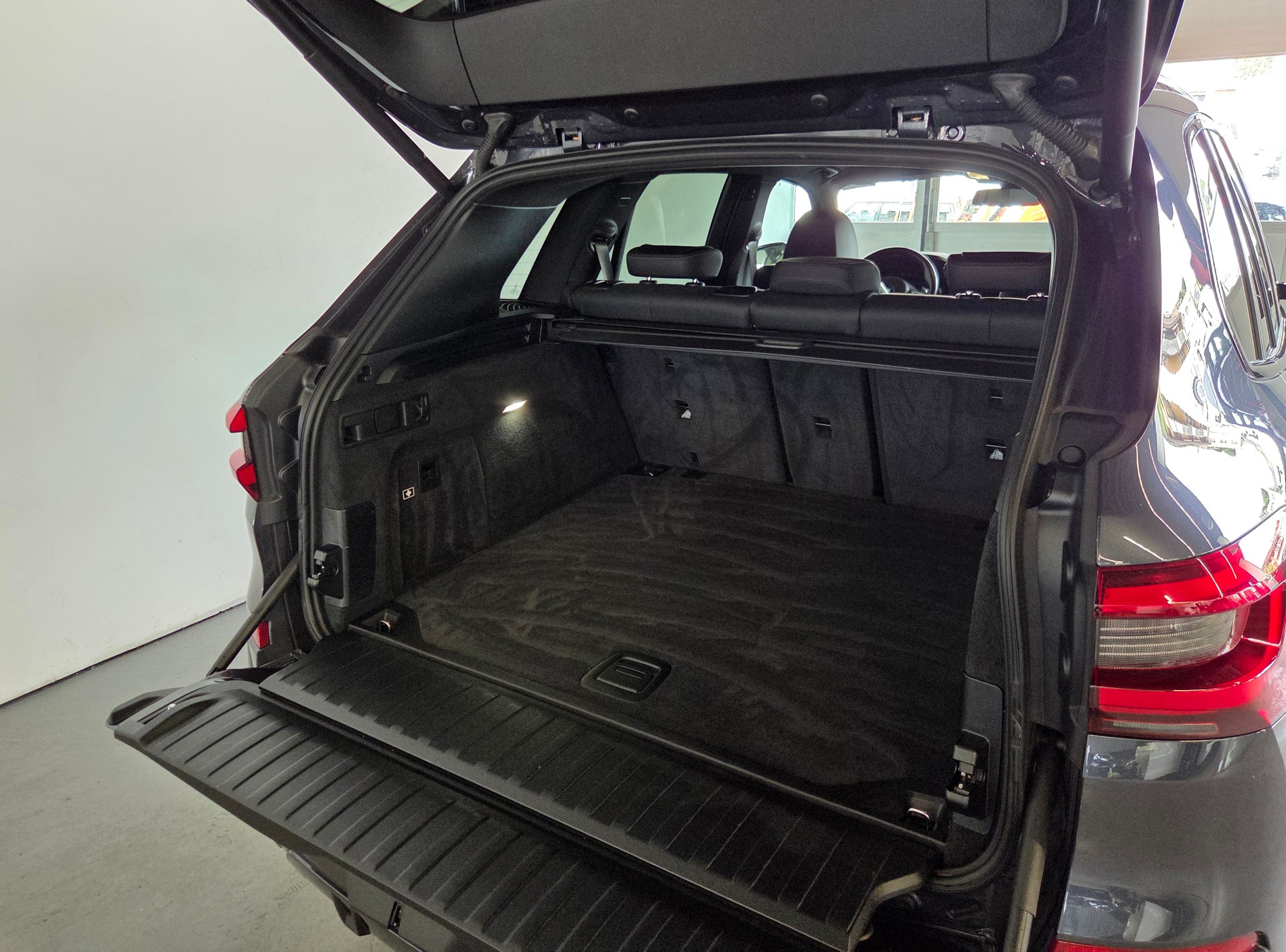 BMW X5 30d xDrive M-Sport-image-24