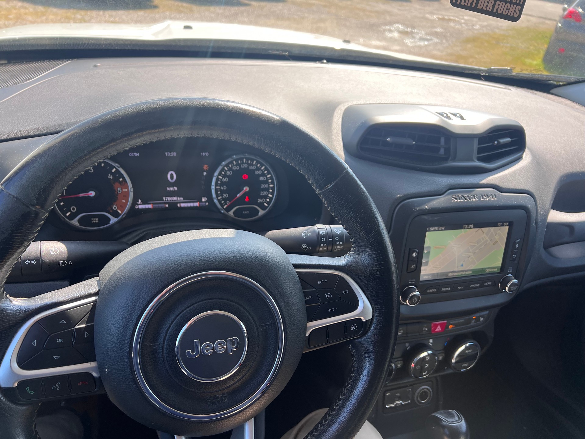 JEEP Renegade 2.0 CRD Limited AWD + Low Range 9ATX-image-13