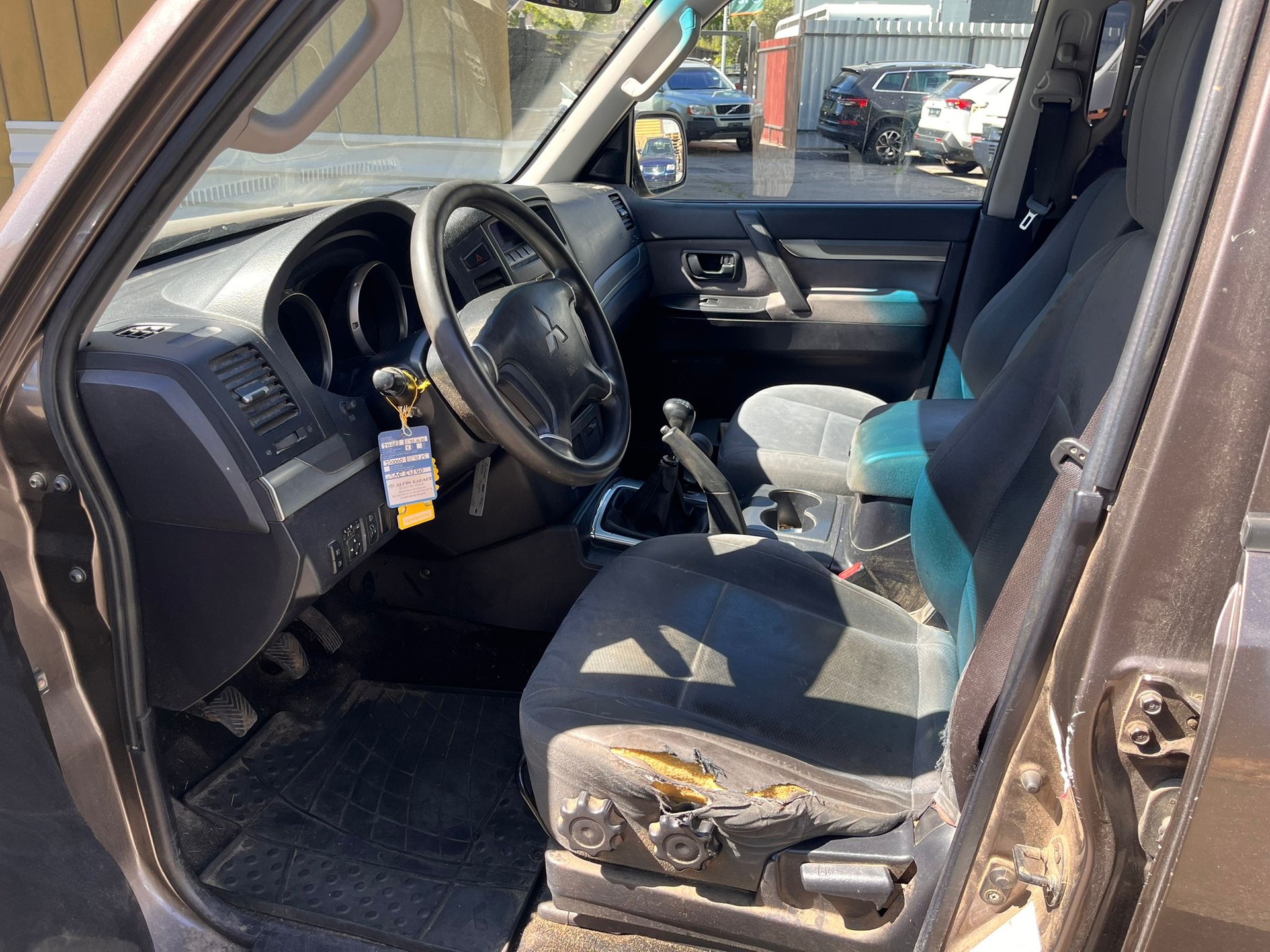 MITSUBISHI Pajero 3.2 DI-D Swiss Professional-image-5