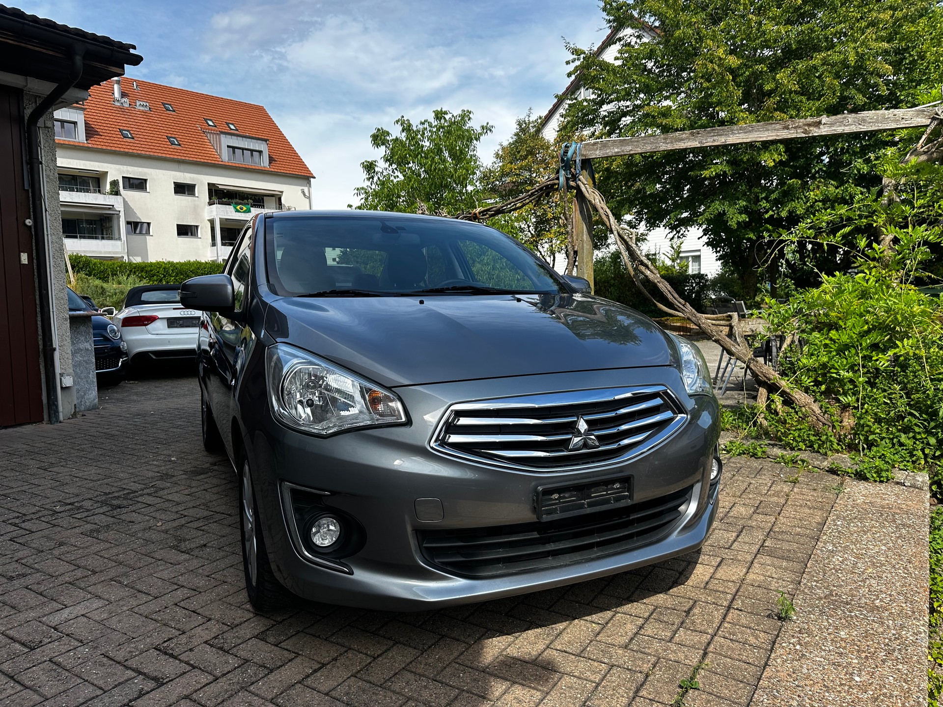 MITSUBISHI Attrage 1.2 Intense-image-1