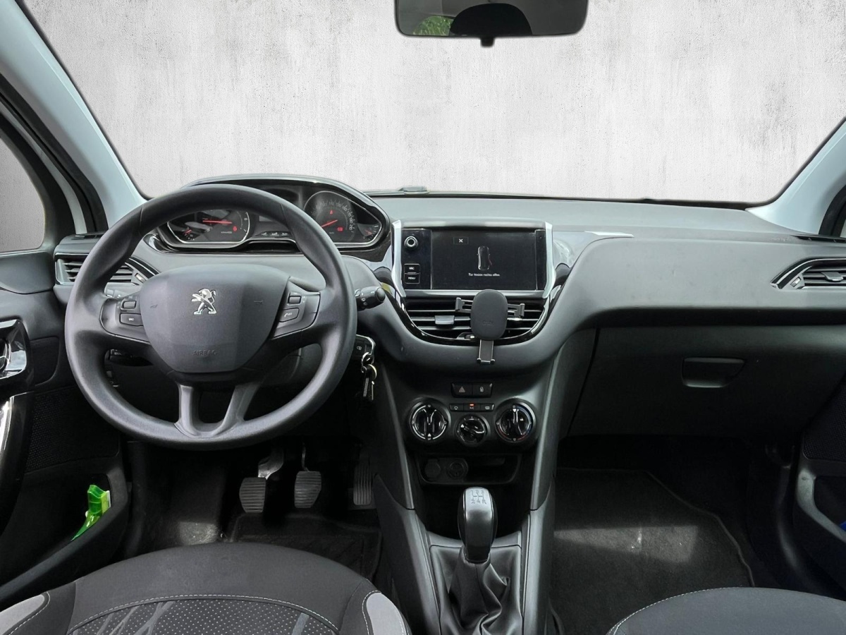 PEUGEOT 208 1.2 PureTech Active-image-11