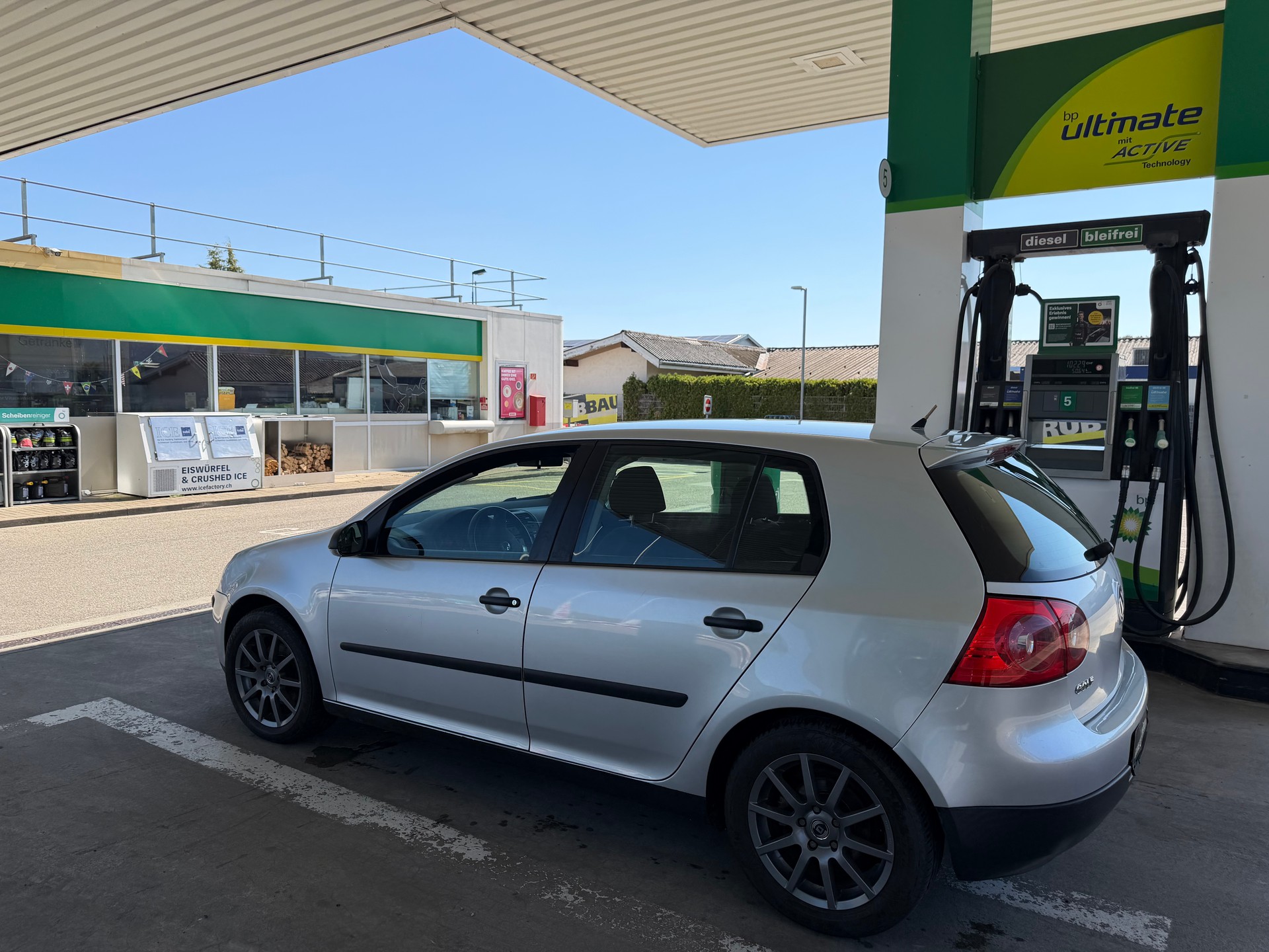 VW Golf 1.6 FSI Comfortline-image-5
