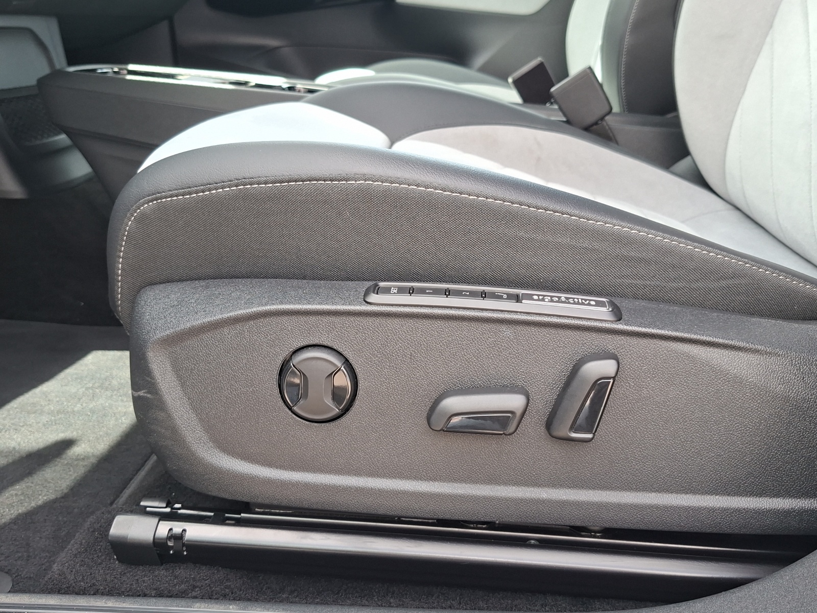 VW ID.3 Pro S 77 kWh Pro S United-image-16