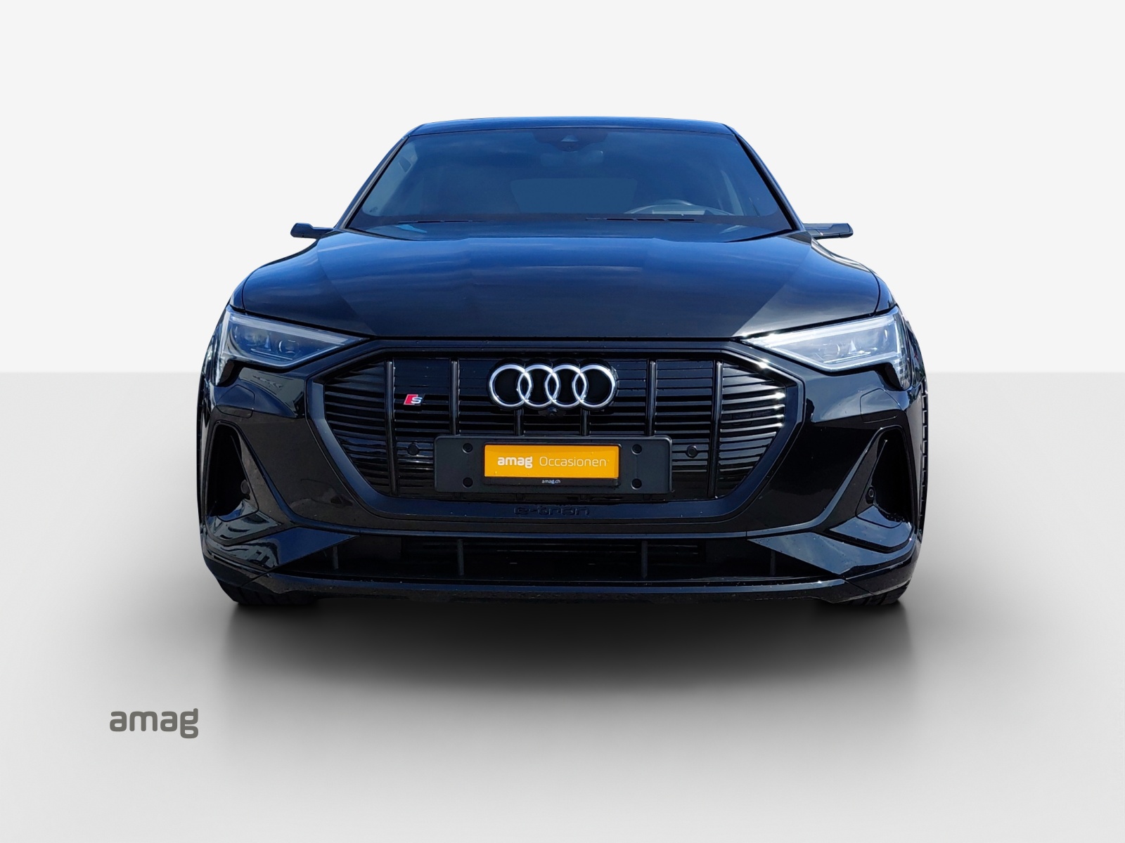 AUDI e-tron S Sportback quattro-image-6