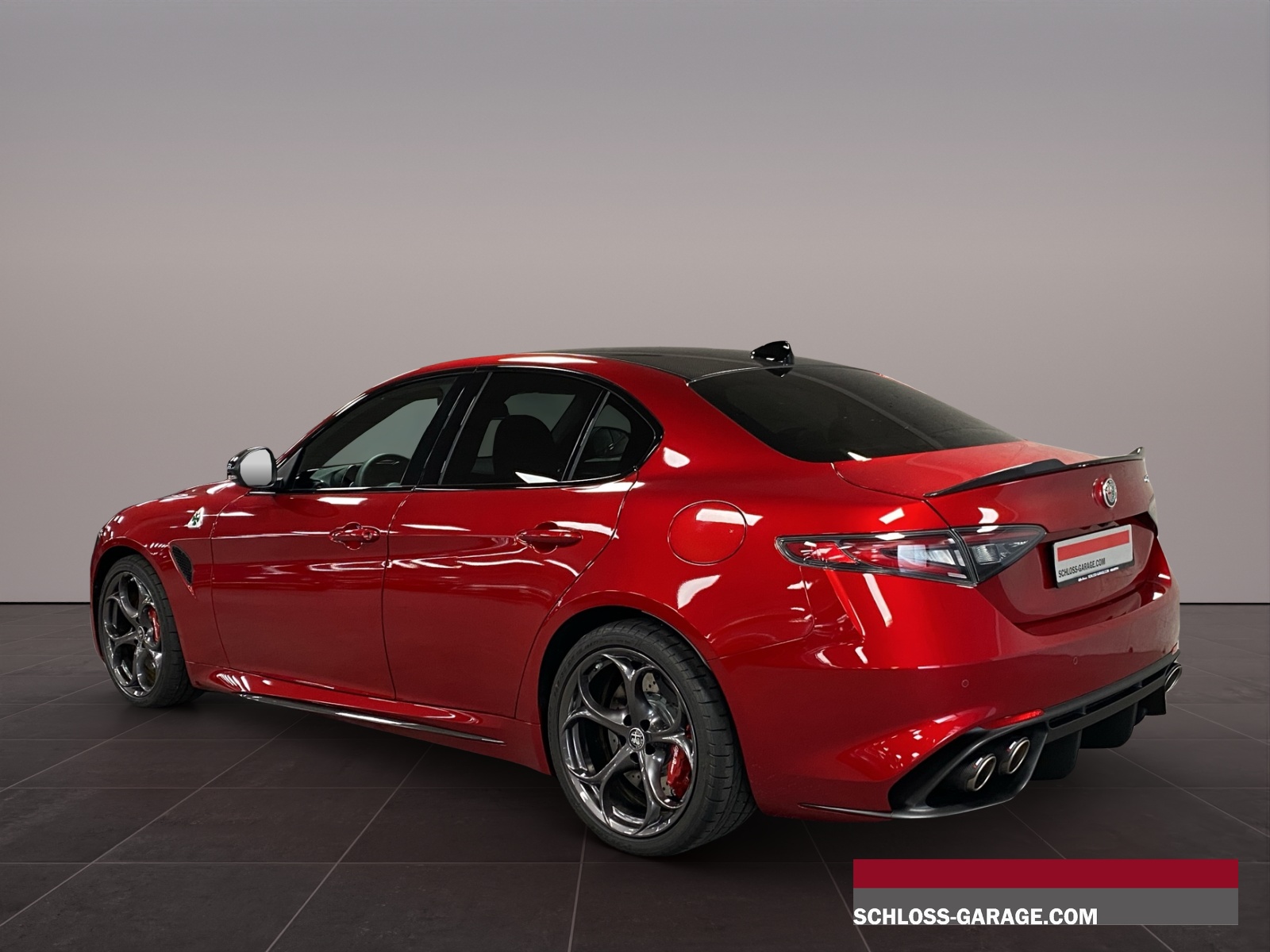 ALFA ROMEO Giulia 2.9 V6 Quadrifoglio-showroom-element-3