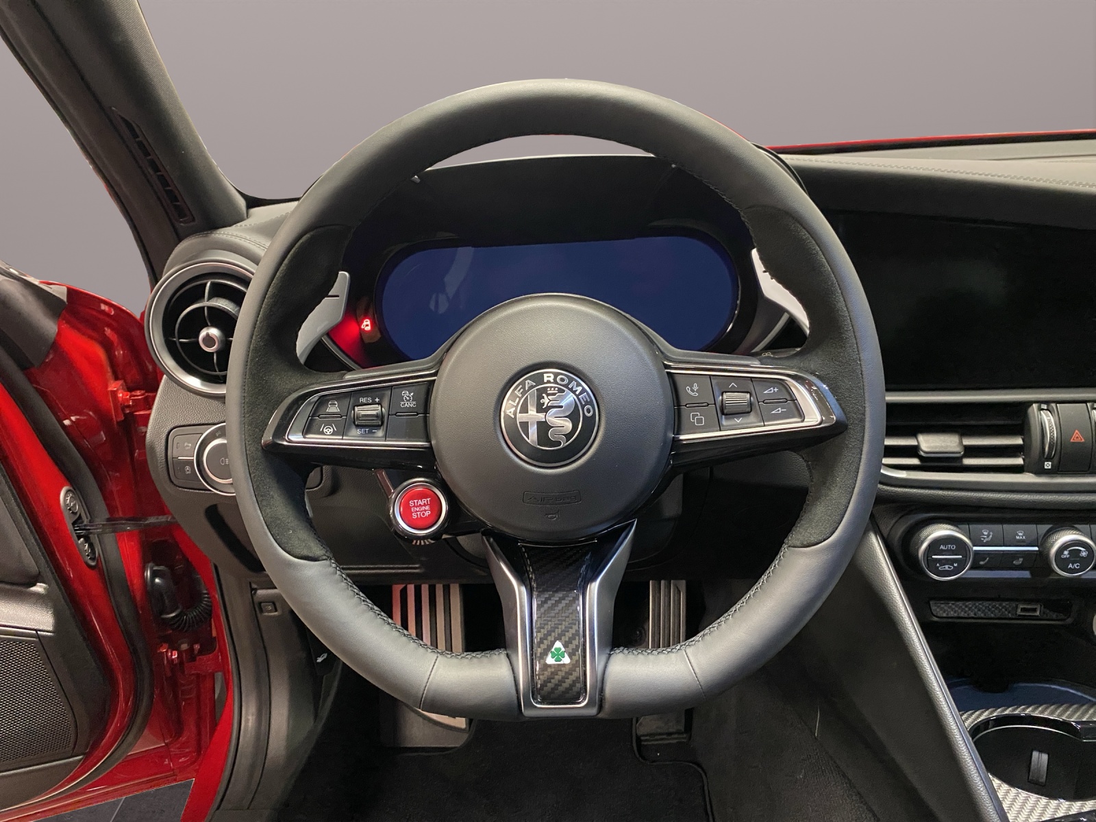 ALFA ROMEO Giulia 2.9 V6 Quadrifoglio-image-12