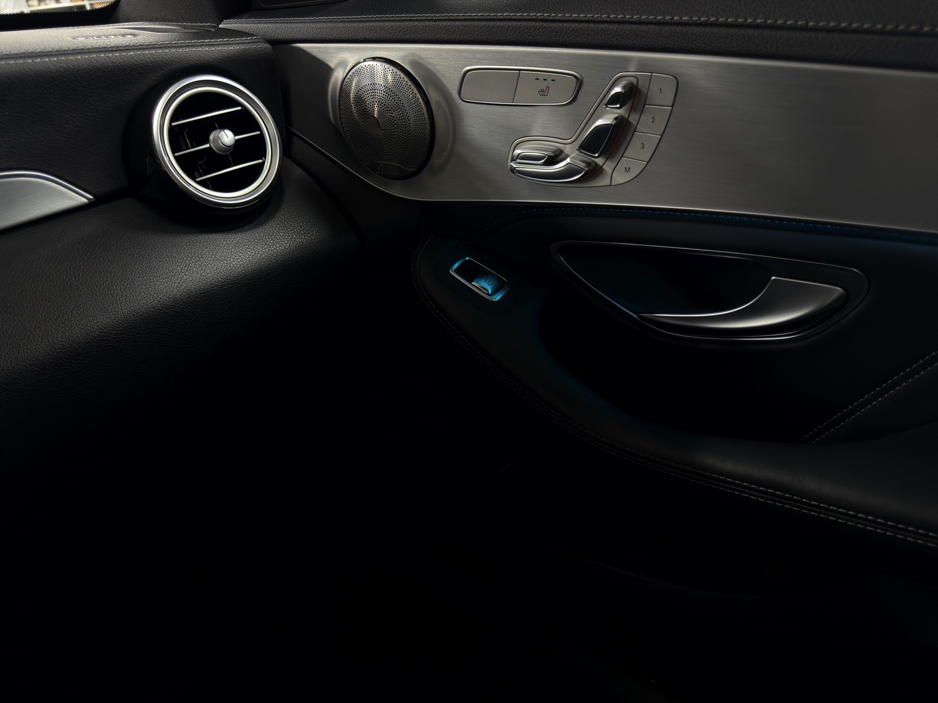 MERCEDES-BENZ C 63 S AMG Speedshift-image-27