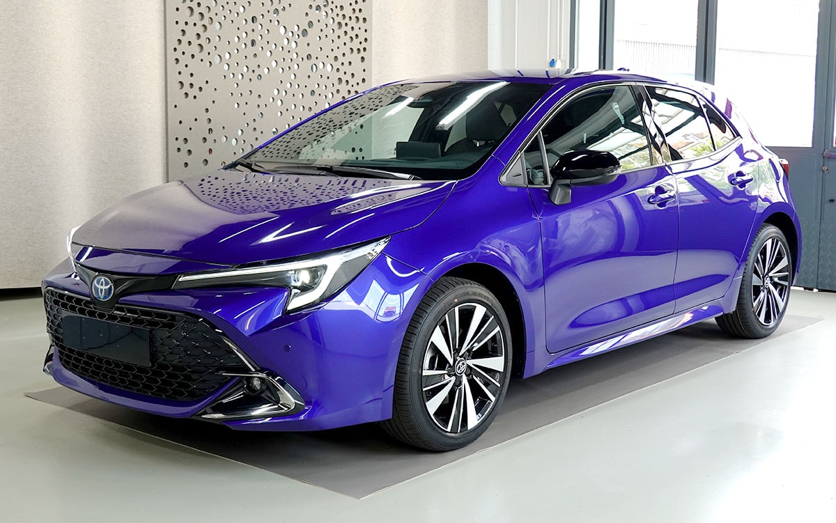 TOYOTA Corolla 2.0 HSD Trend e- CVT