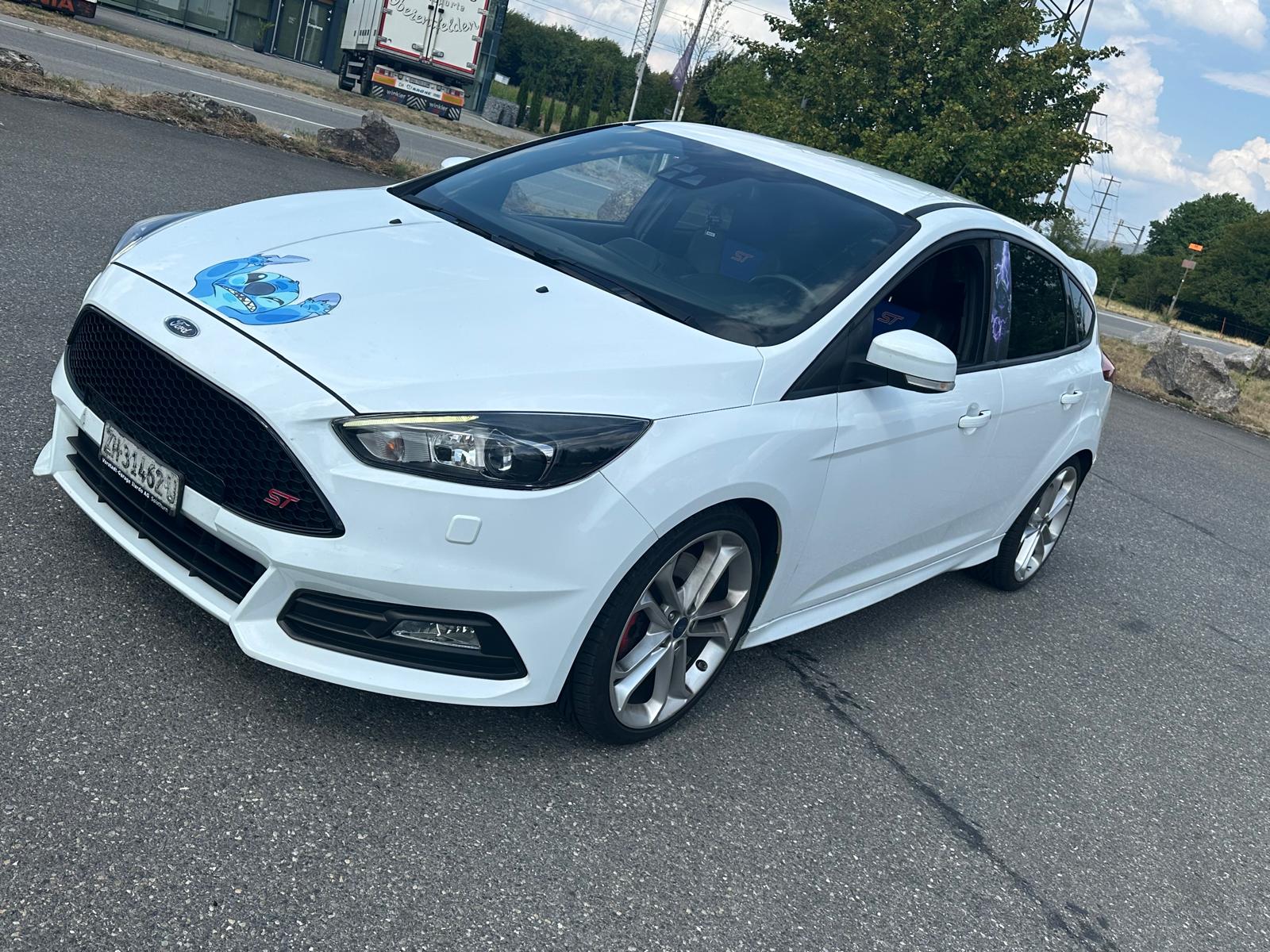 FORD Focus 2.0 SCTi ST2-image-5