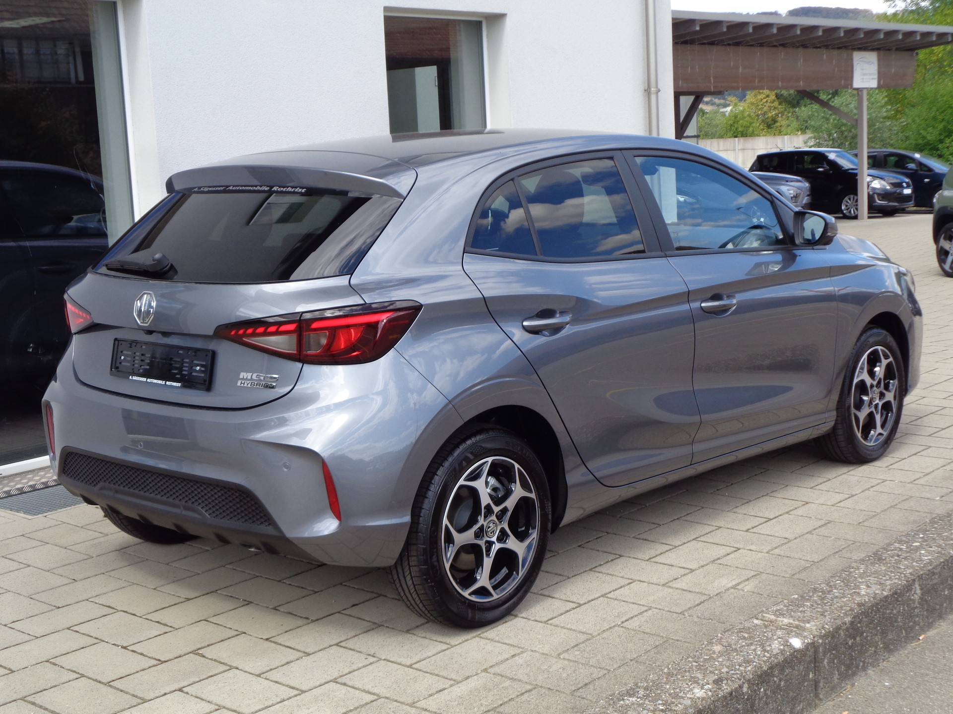 MG 3 1.5 Hybrid Luxury Aut.-showroom-element-1