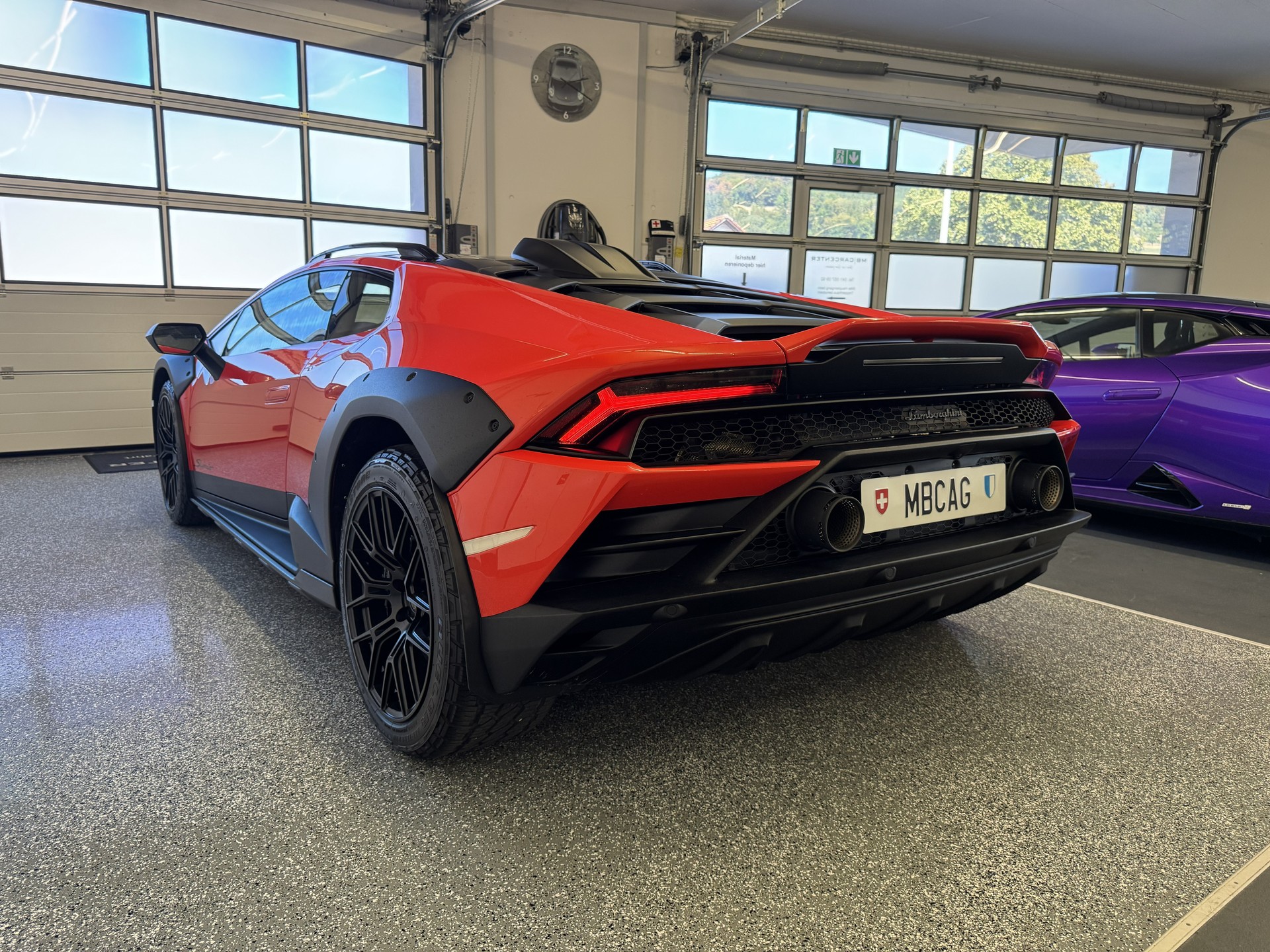 LAMBORGHINI Huracan Sterrato, volle Optionen, Carbon Türpanelen, Telemetrie, 63 Edition, Lamborghini Voll-Garantie bis Feb 2029 / 1 of 1499-image-7