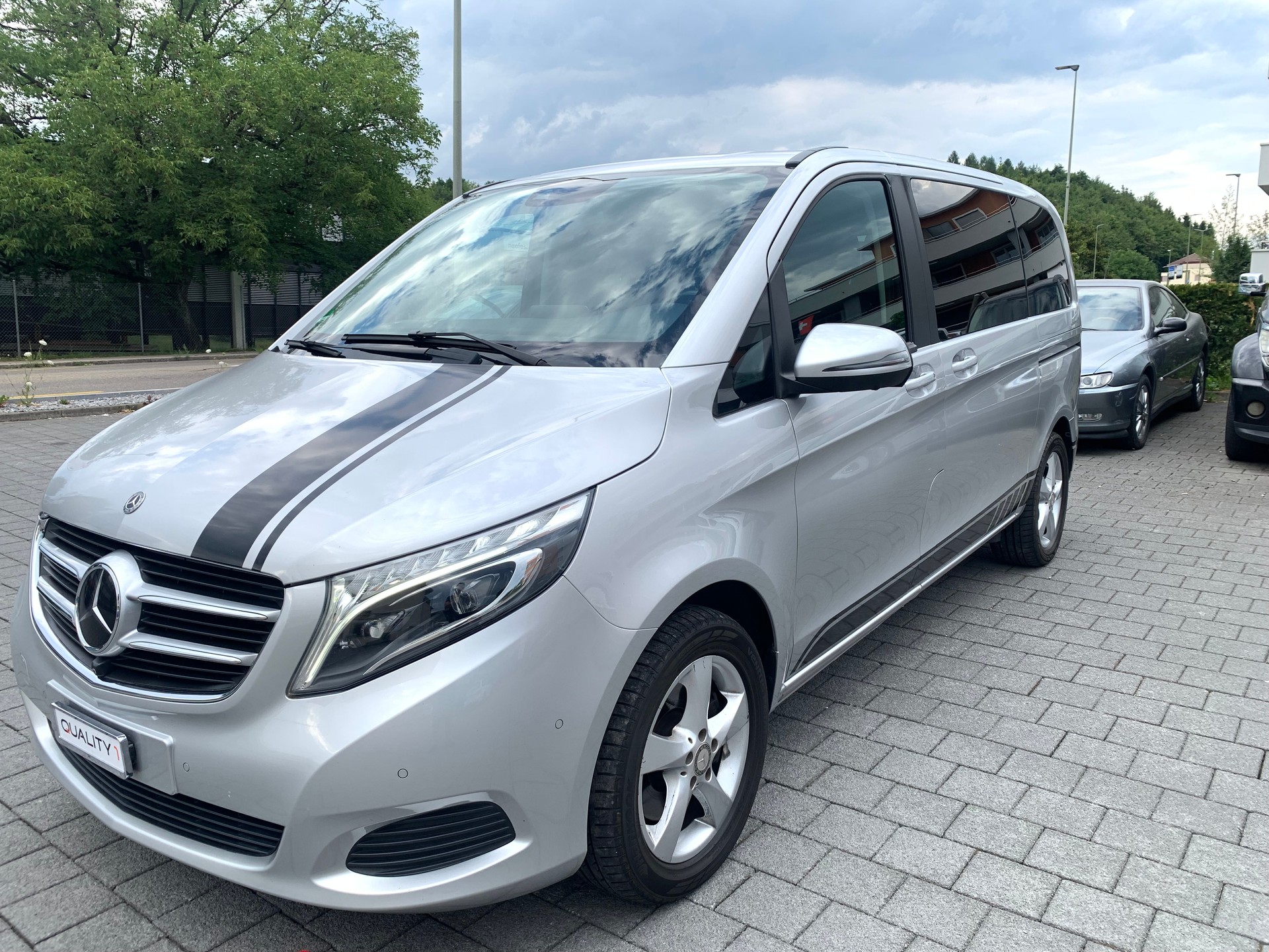 MERCEDES-BENZ V 220 d kompakt 4Matic 7G-Tronic