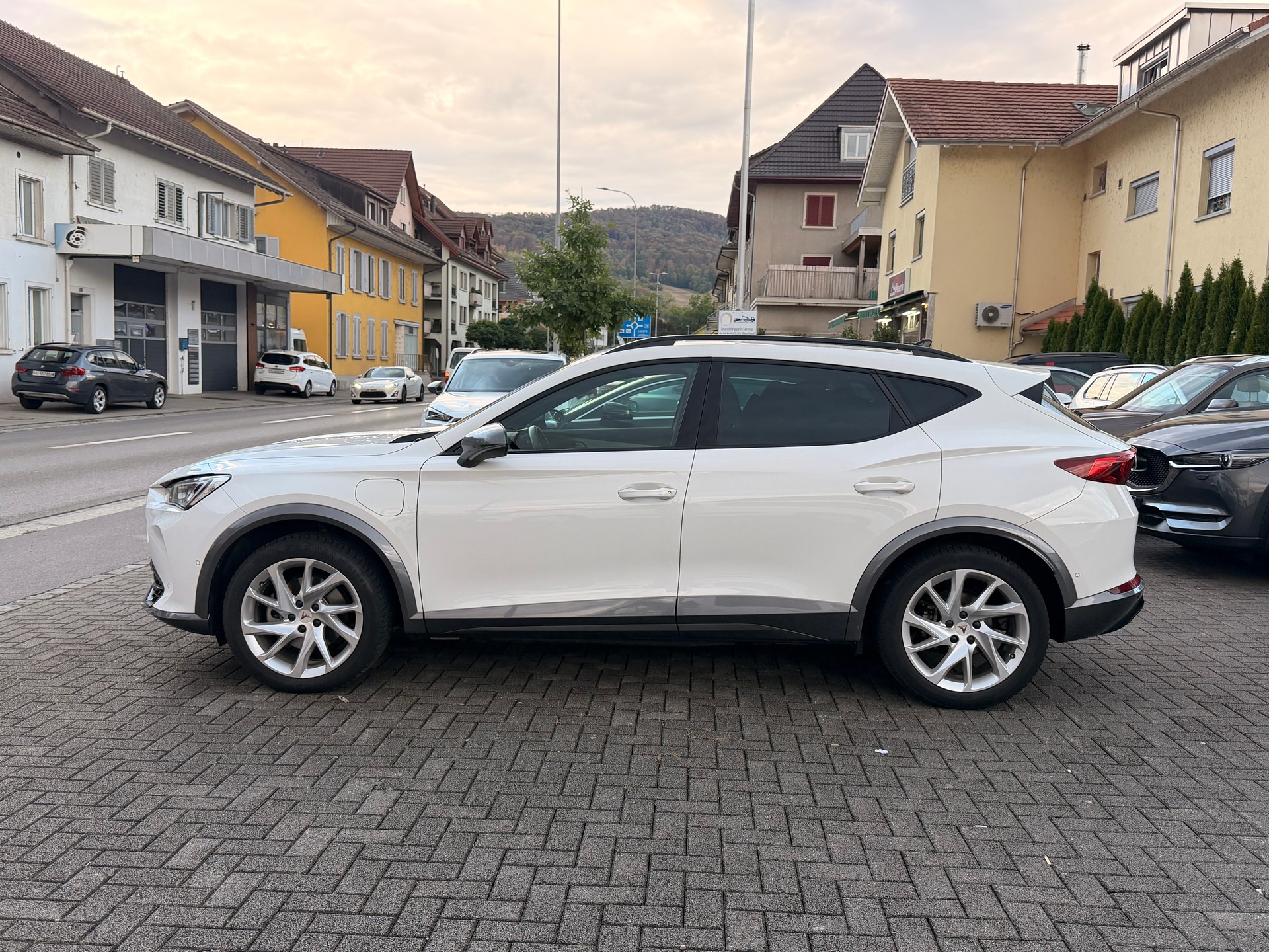 CUPRA Formentor 1.4 e-HYBRID pHEV Allalin DSG-image-4