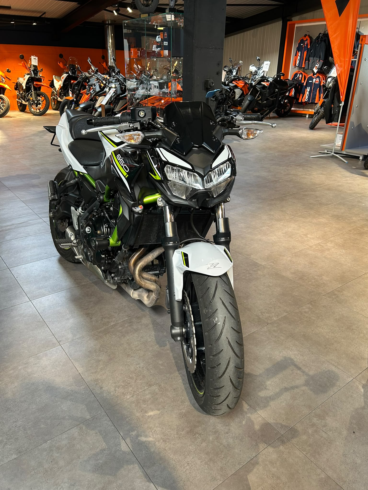 KAWASAKI Z 650 (35kW)-image-0