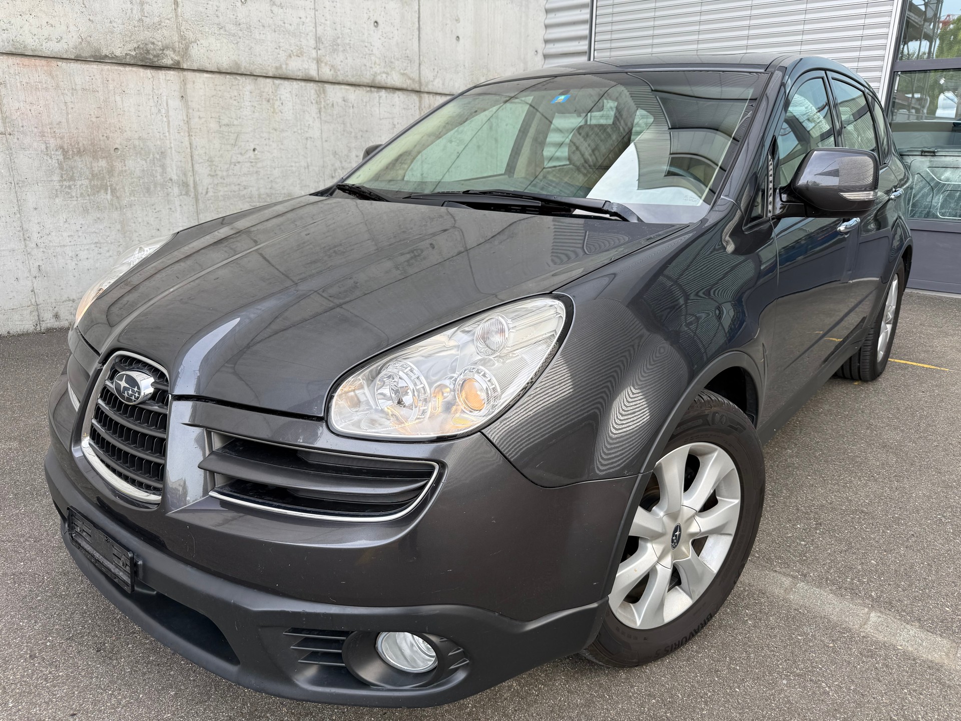 SUBARU Tribeca 3.0 AWD Executive-image-1