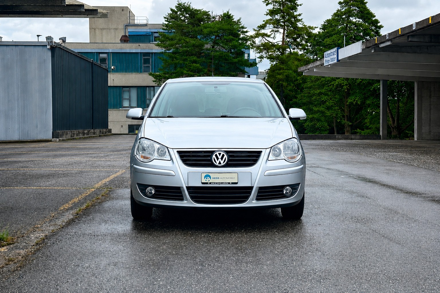 VW Polo 1.4 16V Trendline Automatic-showroom-element-1