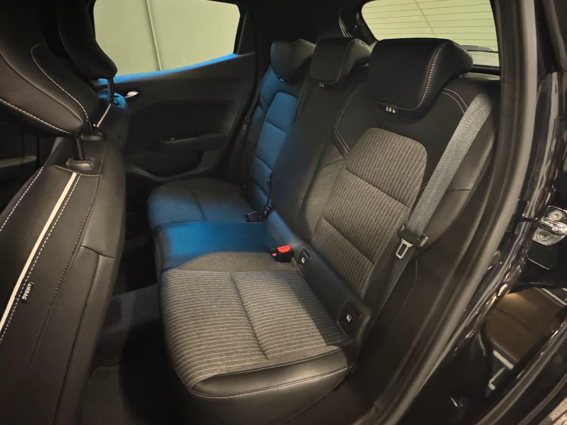 RENAULT Clio 1.0 Intens-image-10