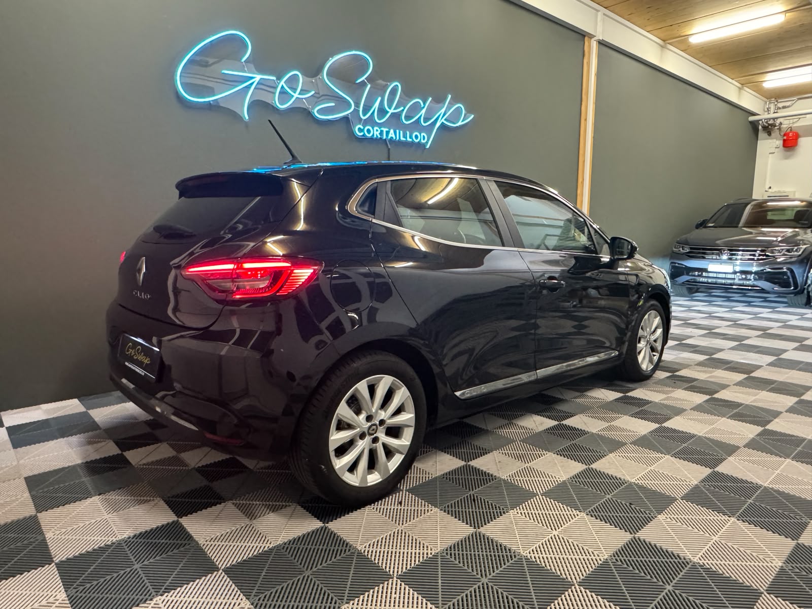 RENAULT Clio 1.0 Intens-image-5