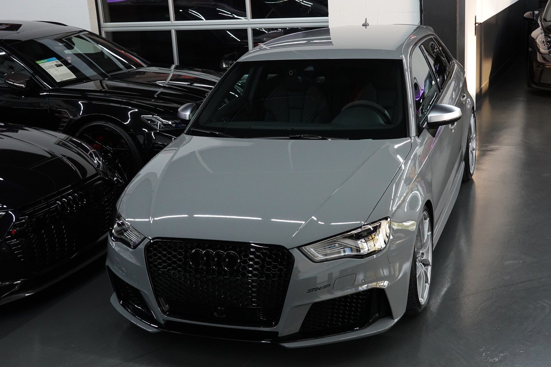 AUDI RS3 2.5 TSI QUATTRO S-TRONIC ABT 430PS O.Z ON TOP-showroom-element-2