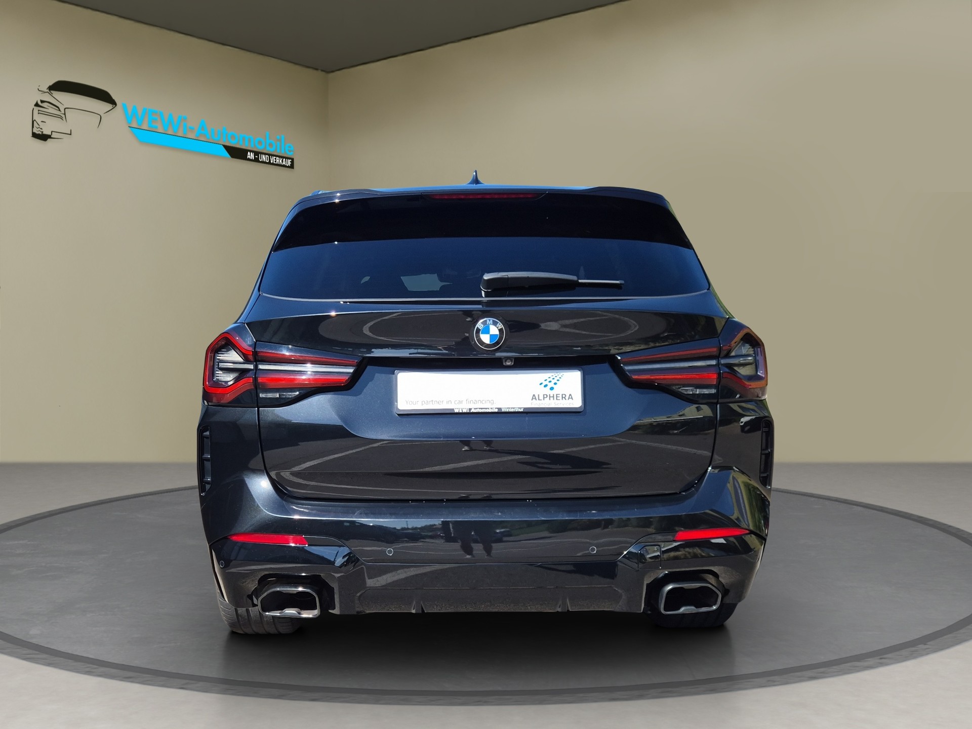 BMW X3 M40i-showroom-element-3