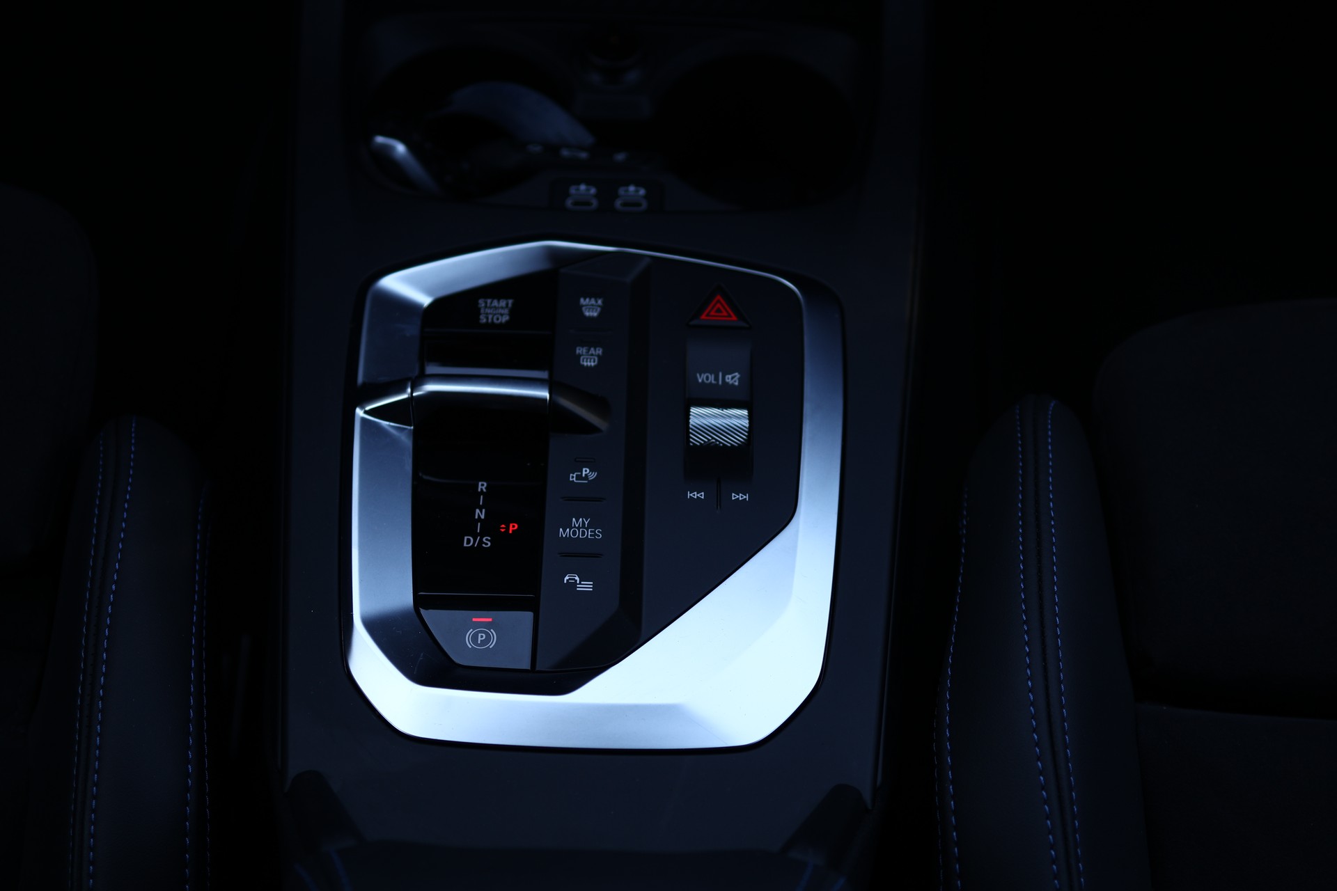 BMW 118d Steptronic M Sport Pro-image-25