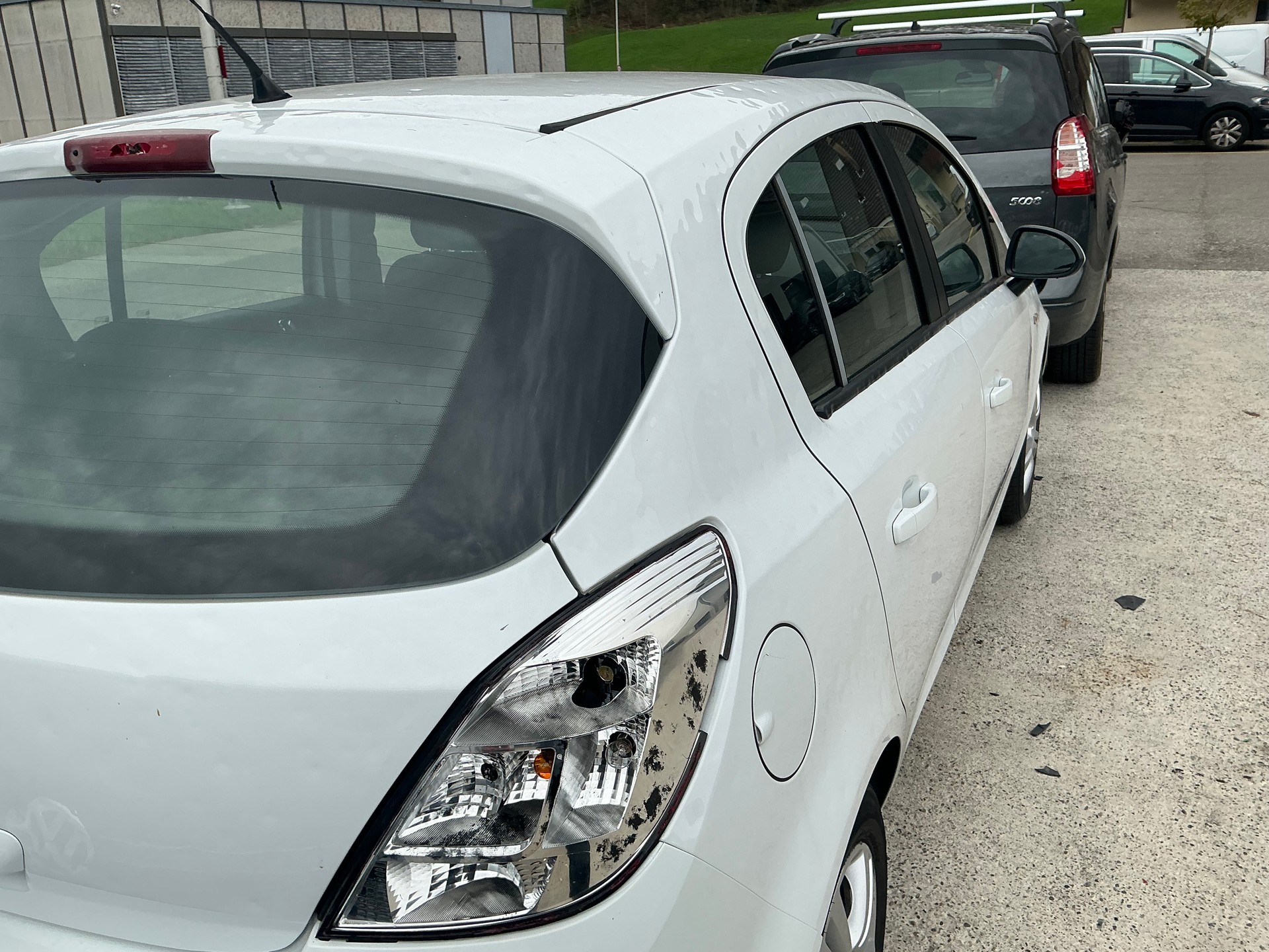 OPEL Corsa 1.4 TP Color Edition-image-10