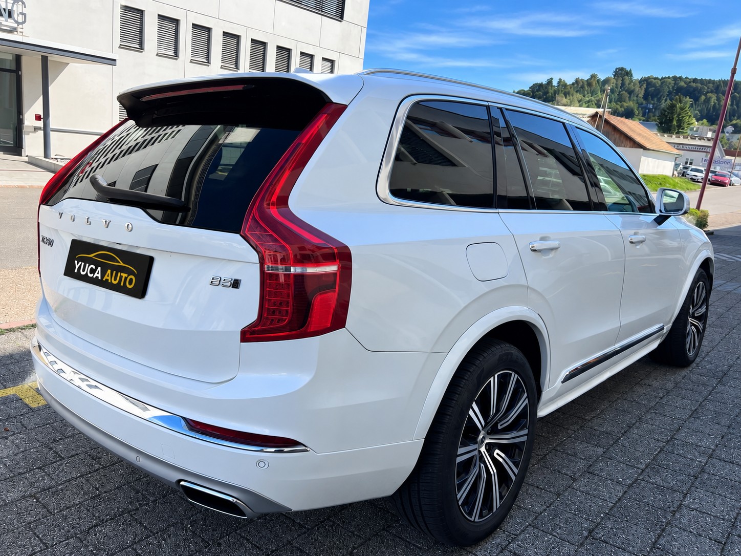 VOLVO XC90 B5 Diesel Mild Hybrid AWD Inscription Geartronic-showroom-element-3