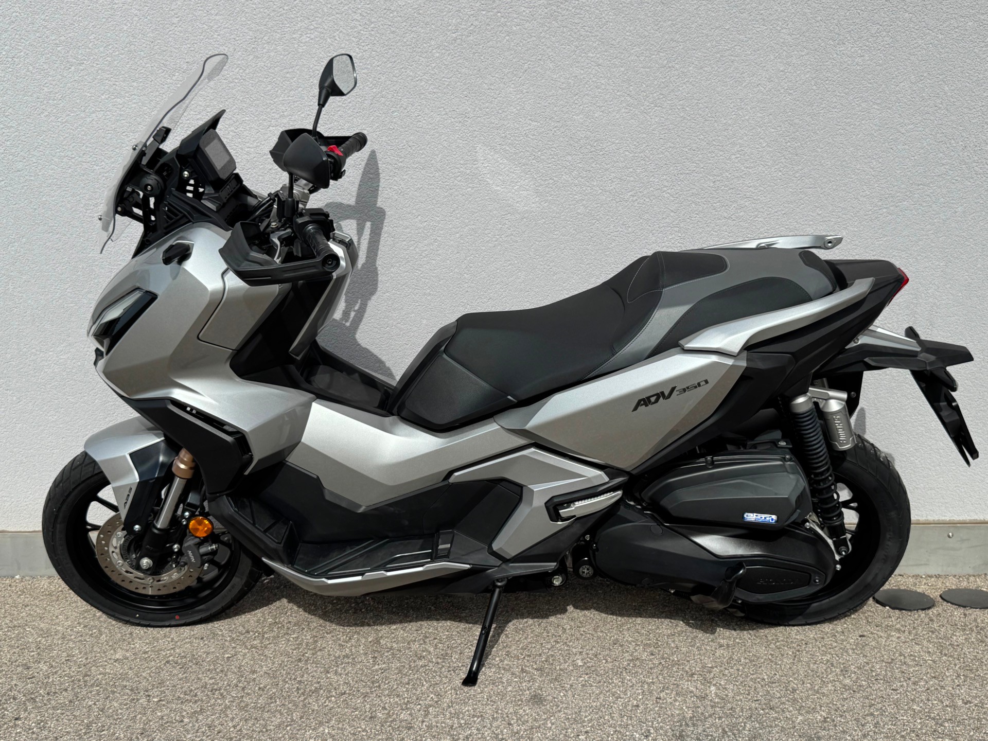 HONDA ADV 350-image-6