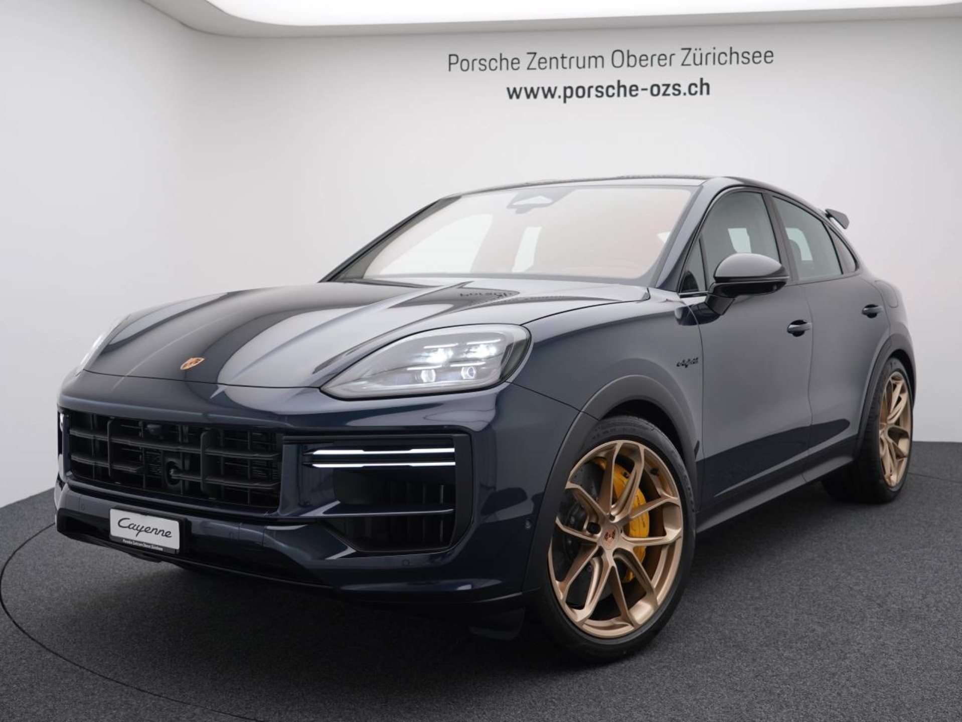 PORSCHE Cayenne Turbo E-Hybrid Coupé mit GT-Paket